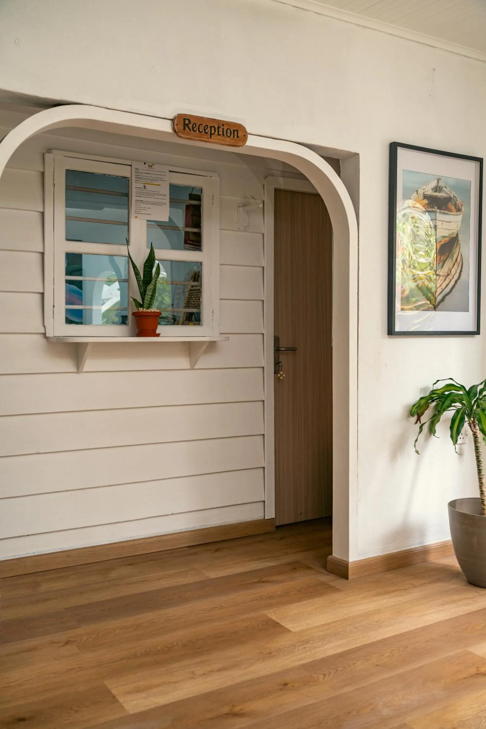 Beau Vallon Bungalows