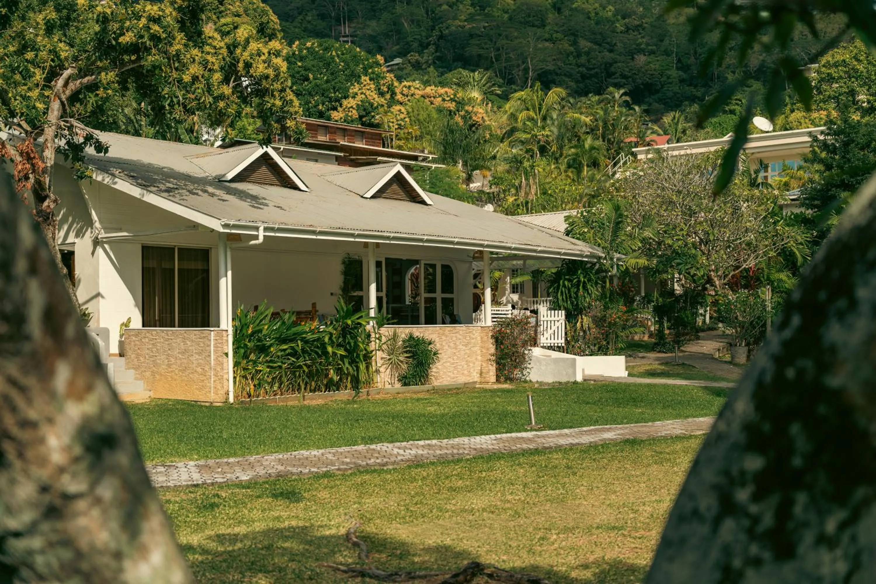 Beau Vallon Bungalows