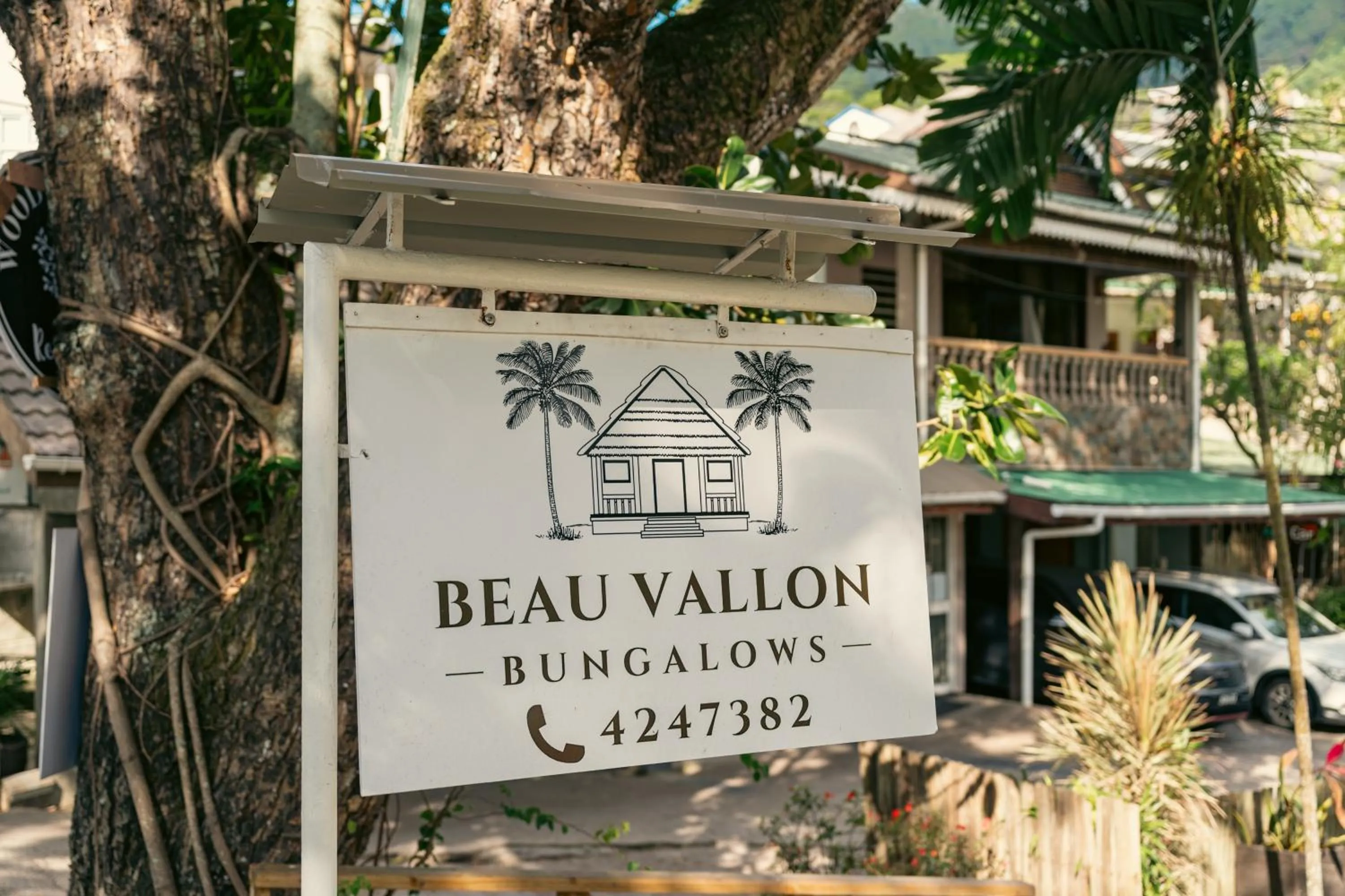Beau Vallon Bungalows