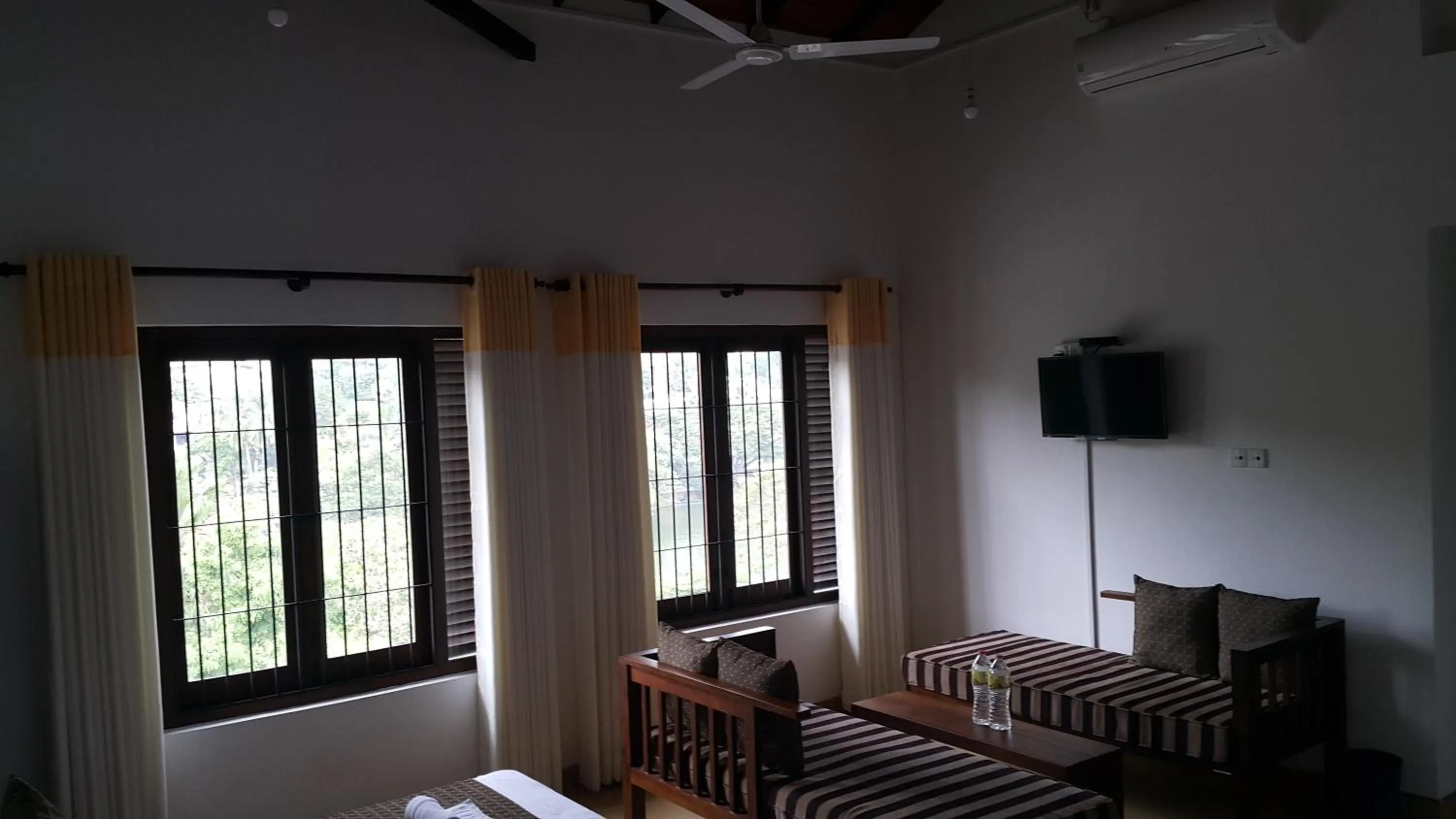 Bed in Sarvodaya Samma Vaasa Residence