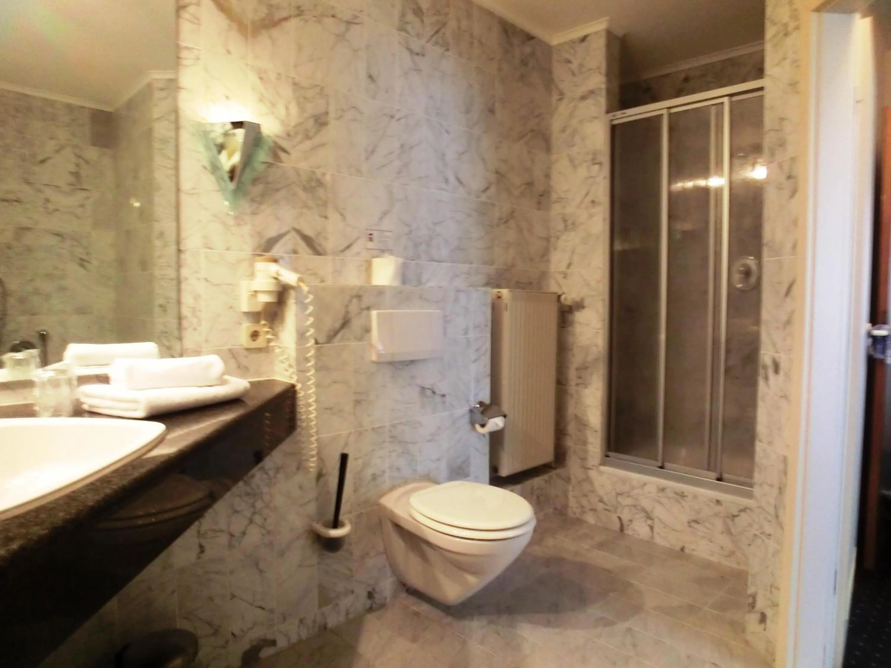 Bathroom in Hotel Nordic