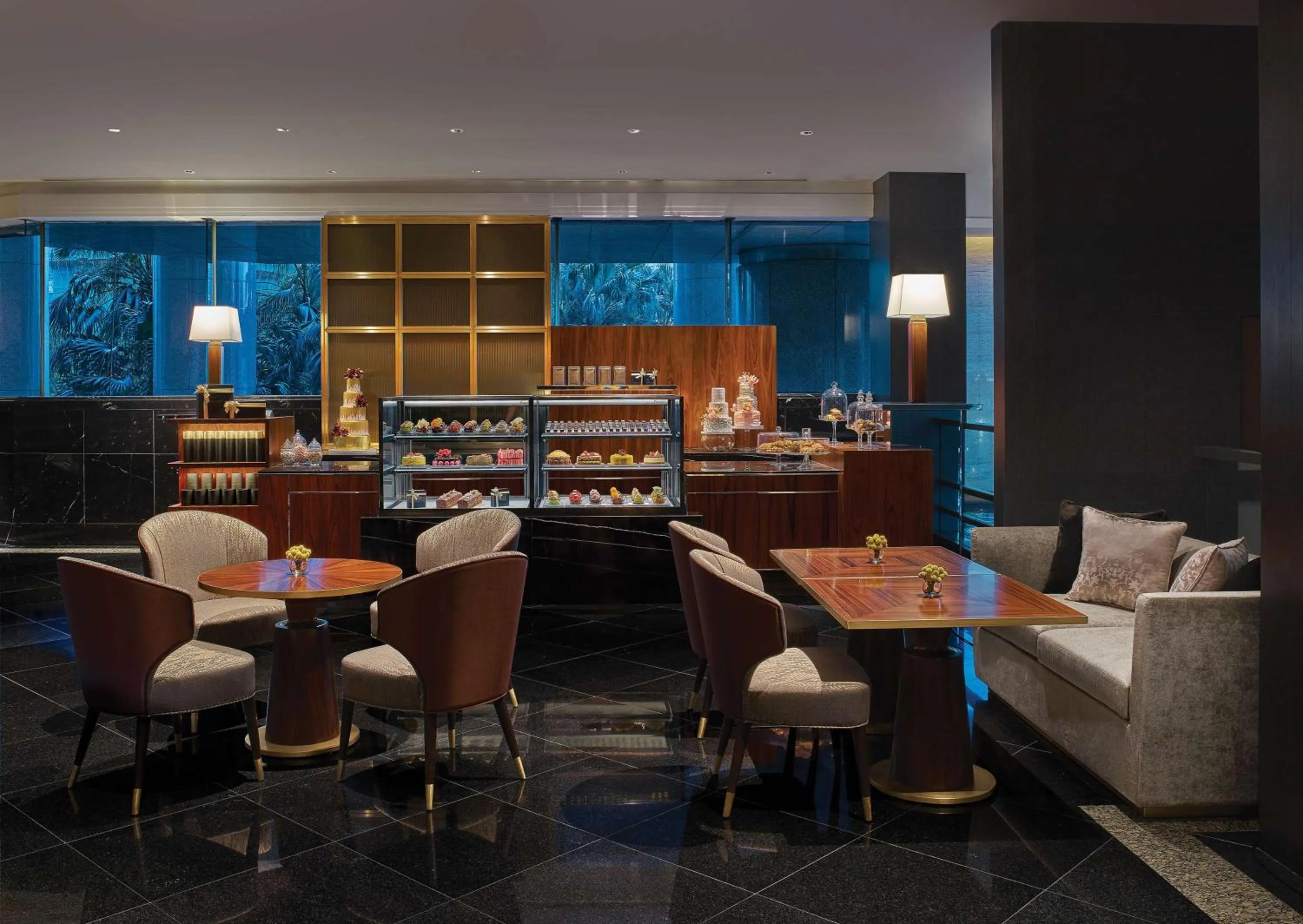 Restaurant/places to eat in Grand Hyatt Hong Kong
