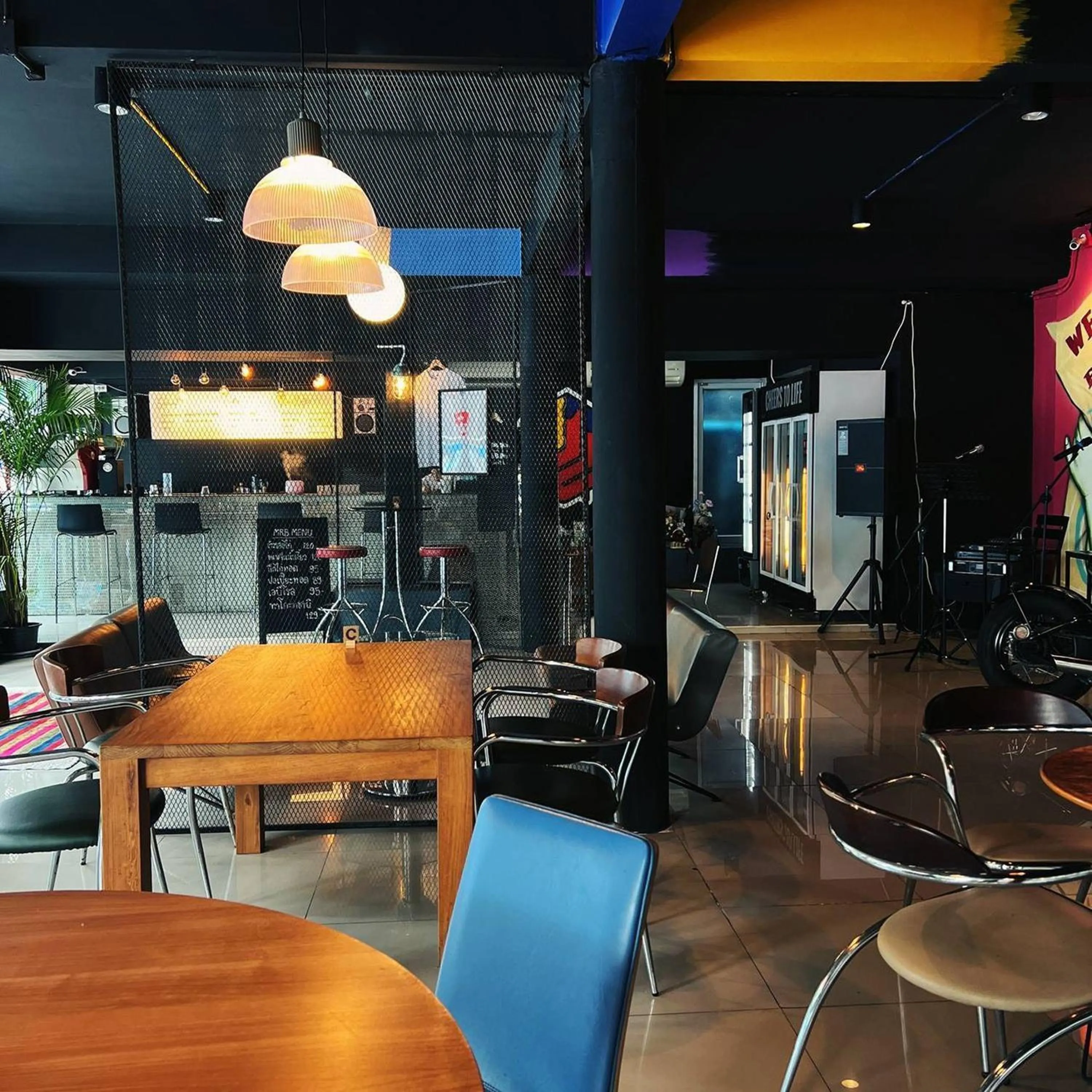 Restaurant/places to eat in BW Thai Art Style Hotel