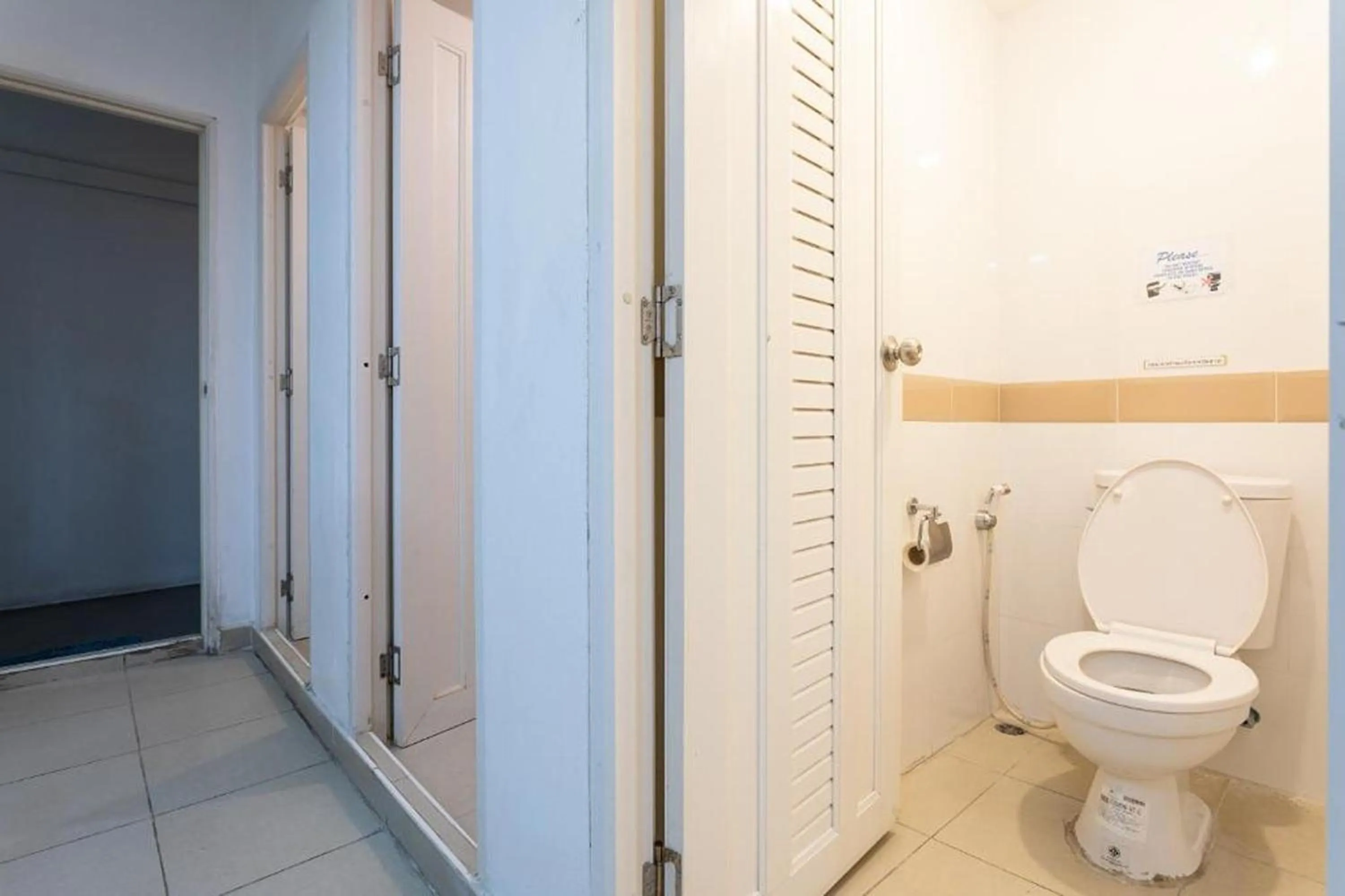 Shower in BW Thai Art Style Hotel