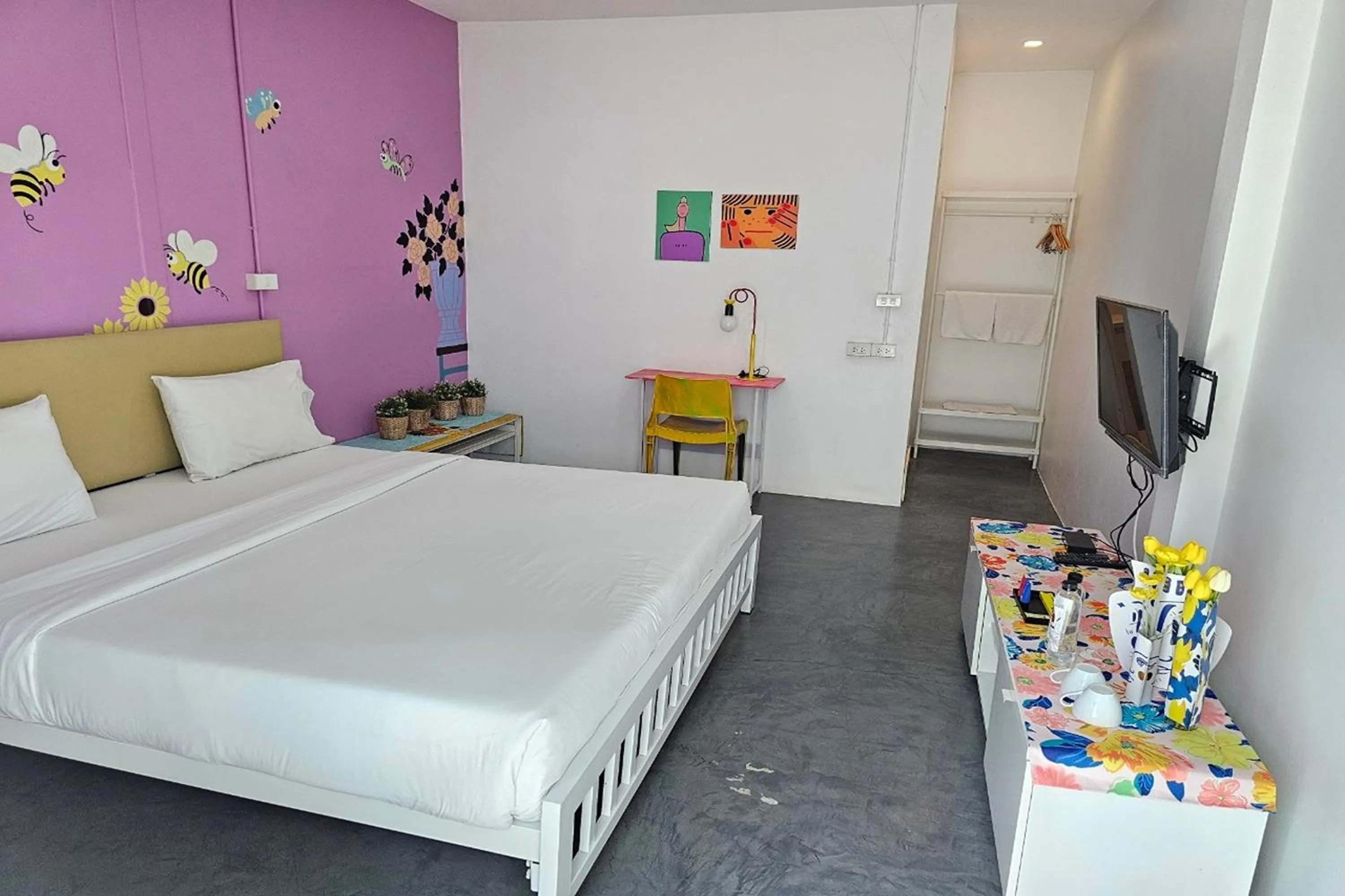 Bed in BW Thai Art Style Hotel