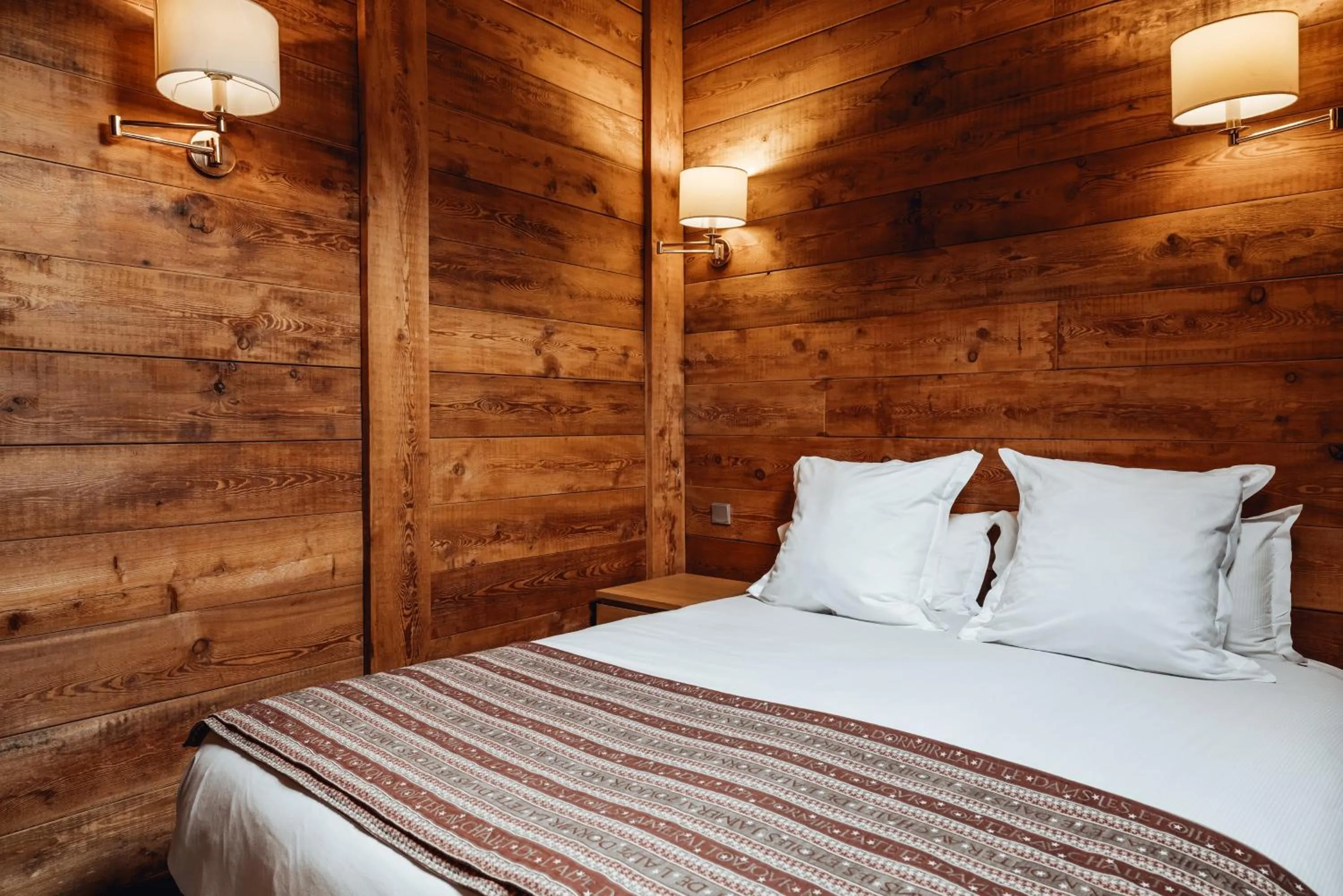 Photo of the whole room, Bed in Alliey & Spa Piscine Appart-hôtel Serre chevalier