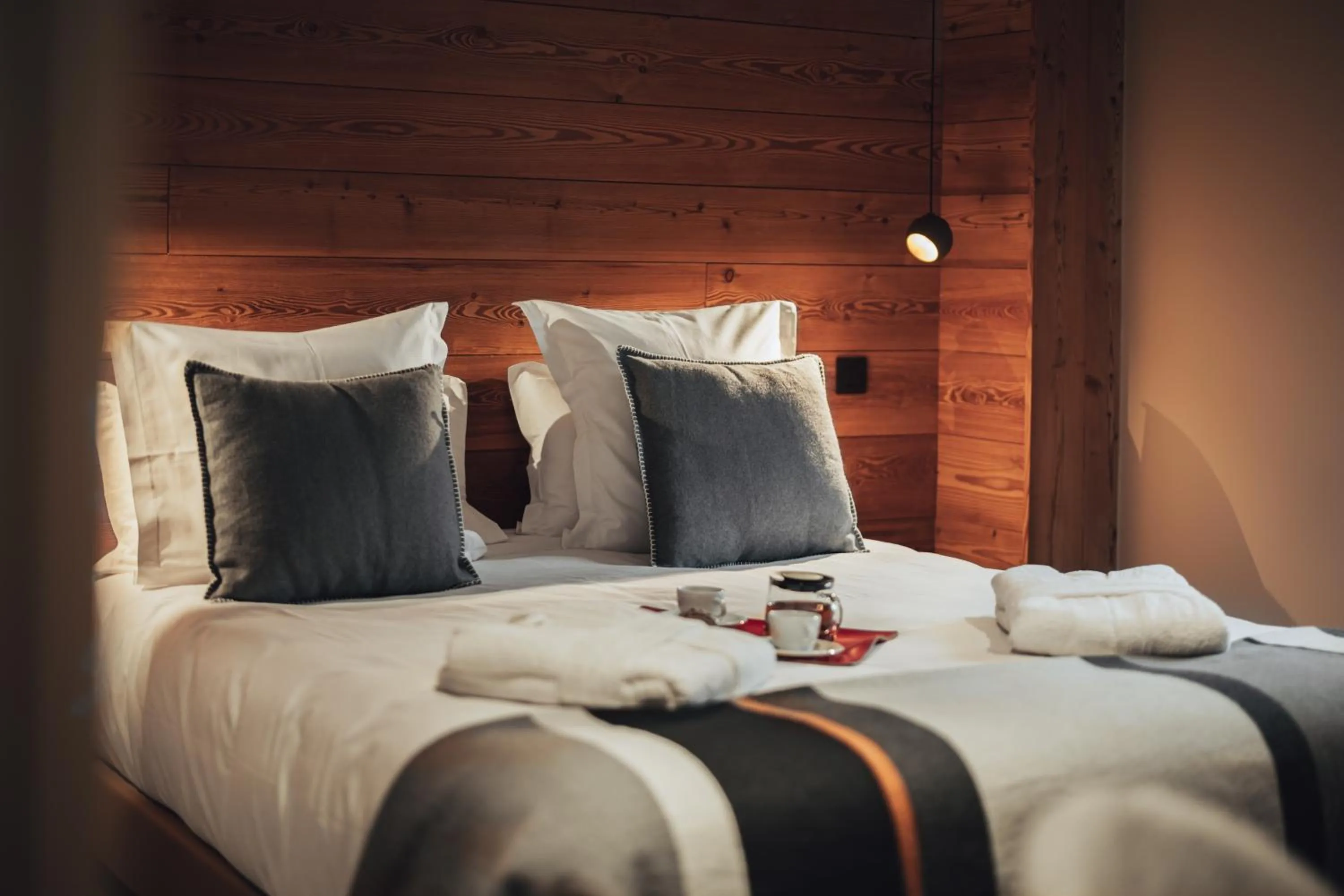 Bedroom, Bed in Alliey & Spa Piscine Appart-hôtel Serre chevalier