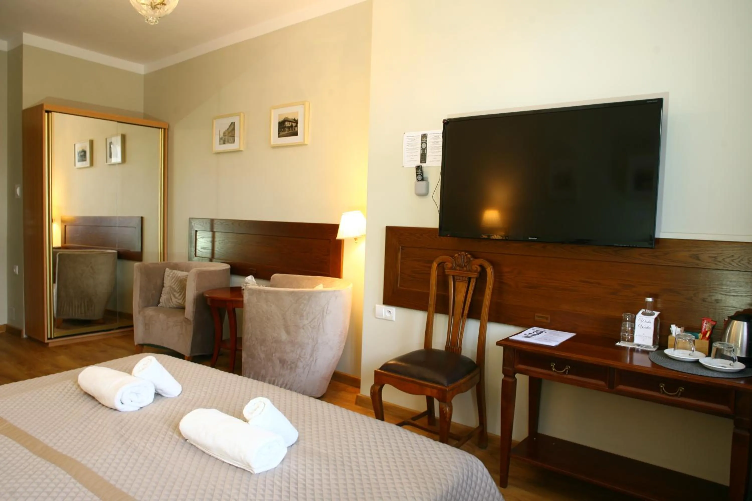 Bed in Miodosytnia Aparthotel