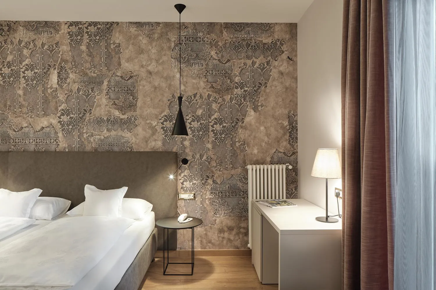 Bathroom, Bed in Windsor Merano Hotel & Suites