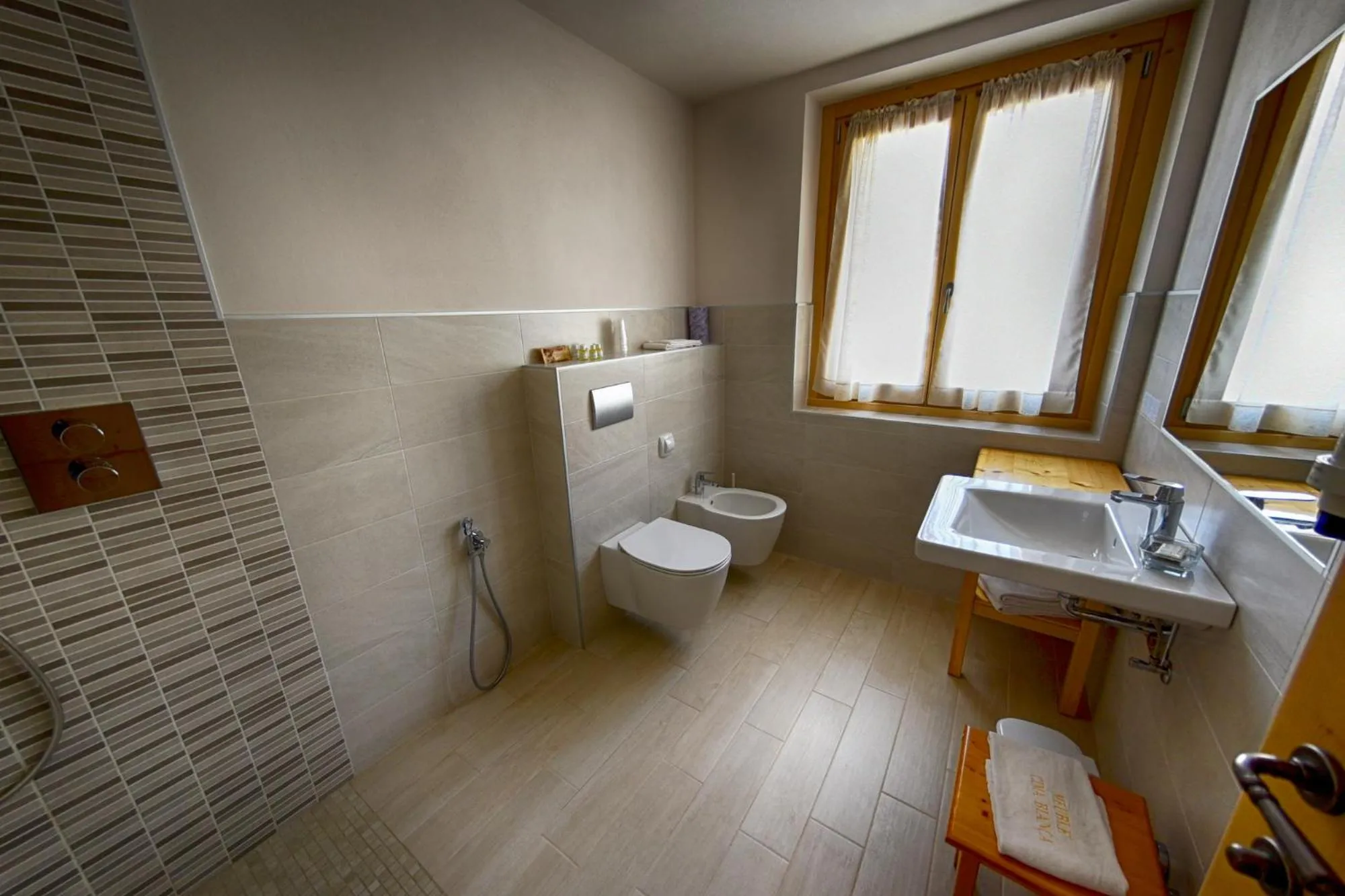 Toilet in Meublè Cima Bianca Garni