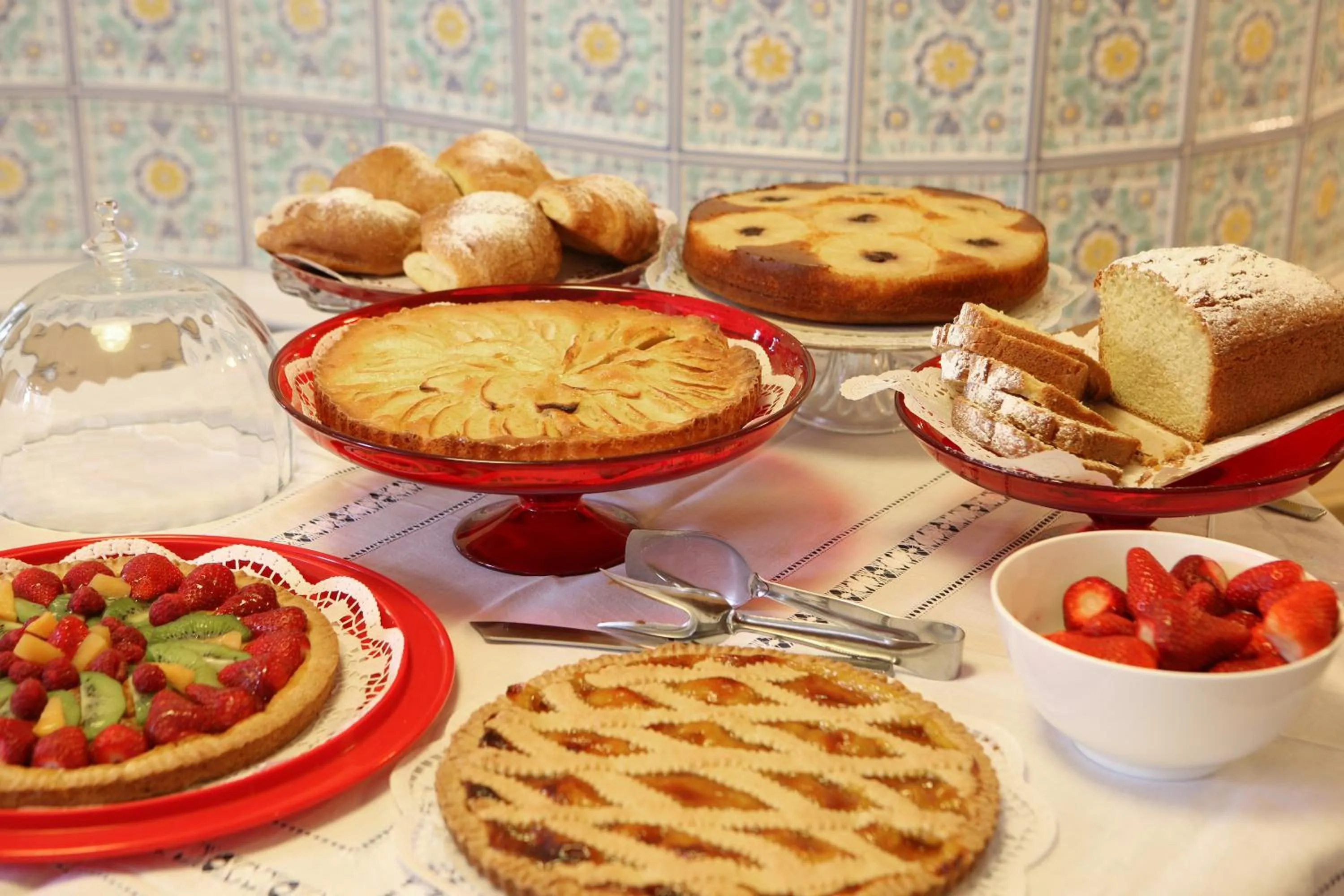 Food and drinks in Meublè Cima Bianca Garni