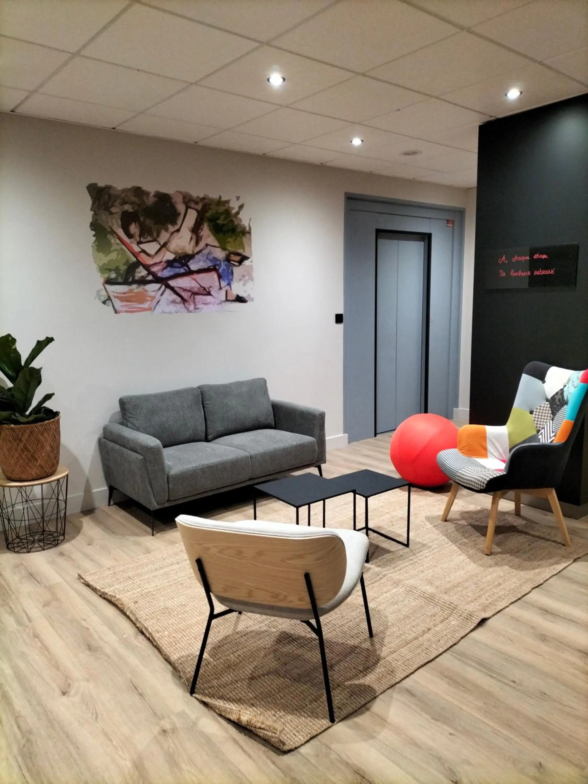 Living room in ibis Saint Brieuc Yffiniac