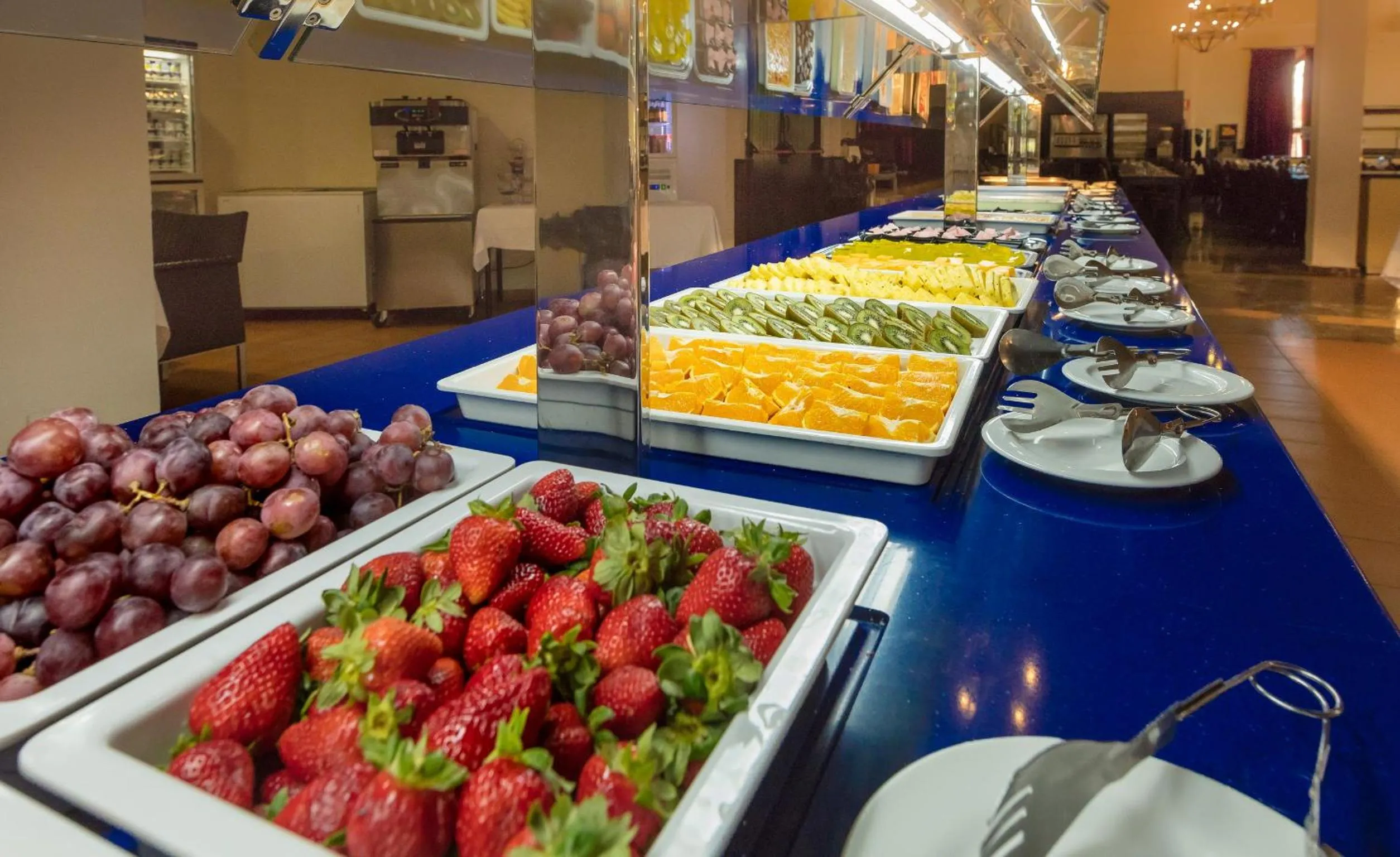 Restaurant/places to eat in Magic Robin Hood