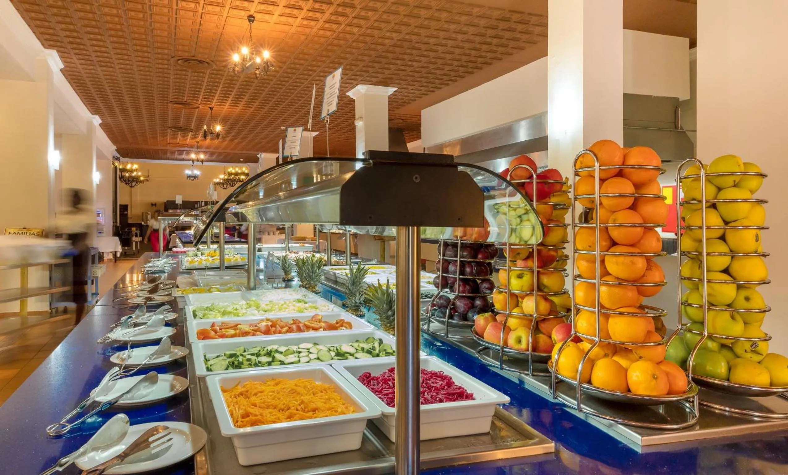 Restaurant/places to eat in Magic Robin Hood