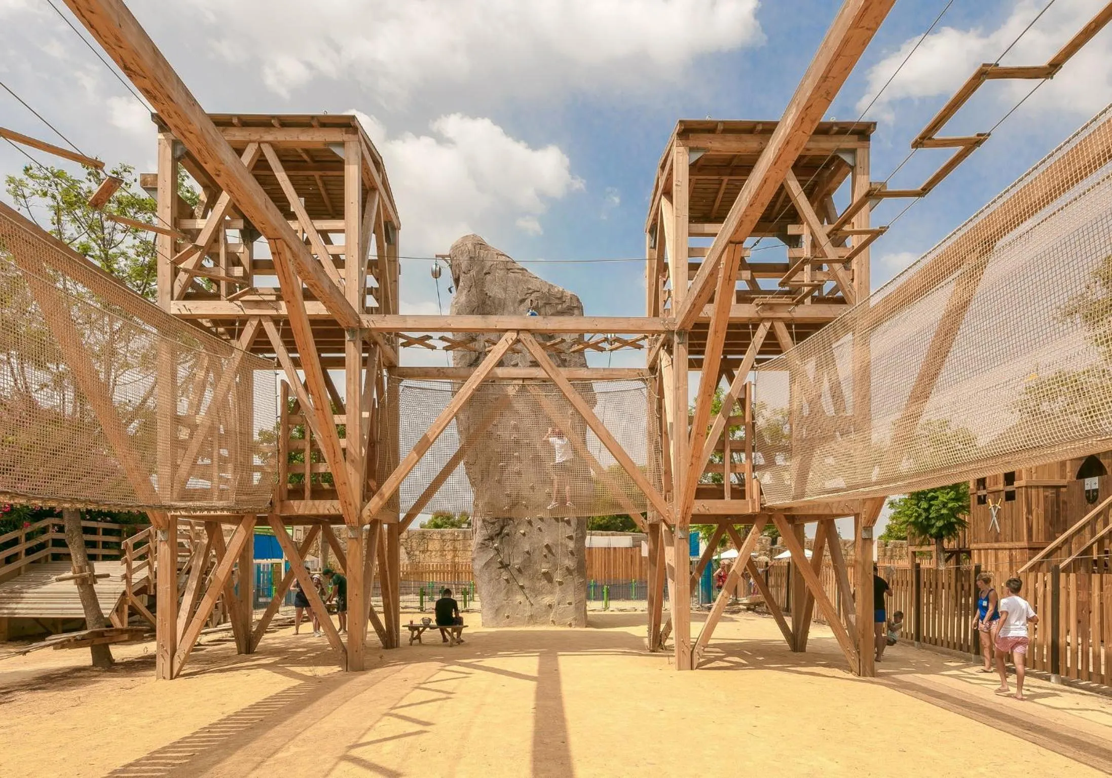 Entertainment in Magic Robin Hood