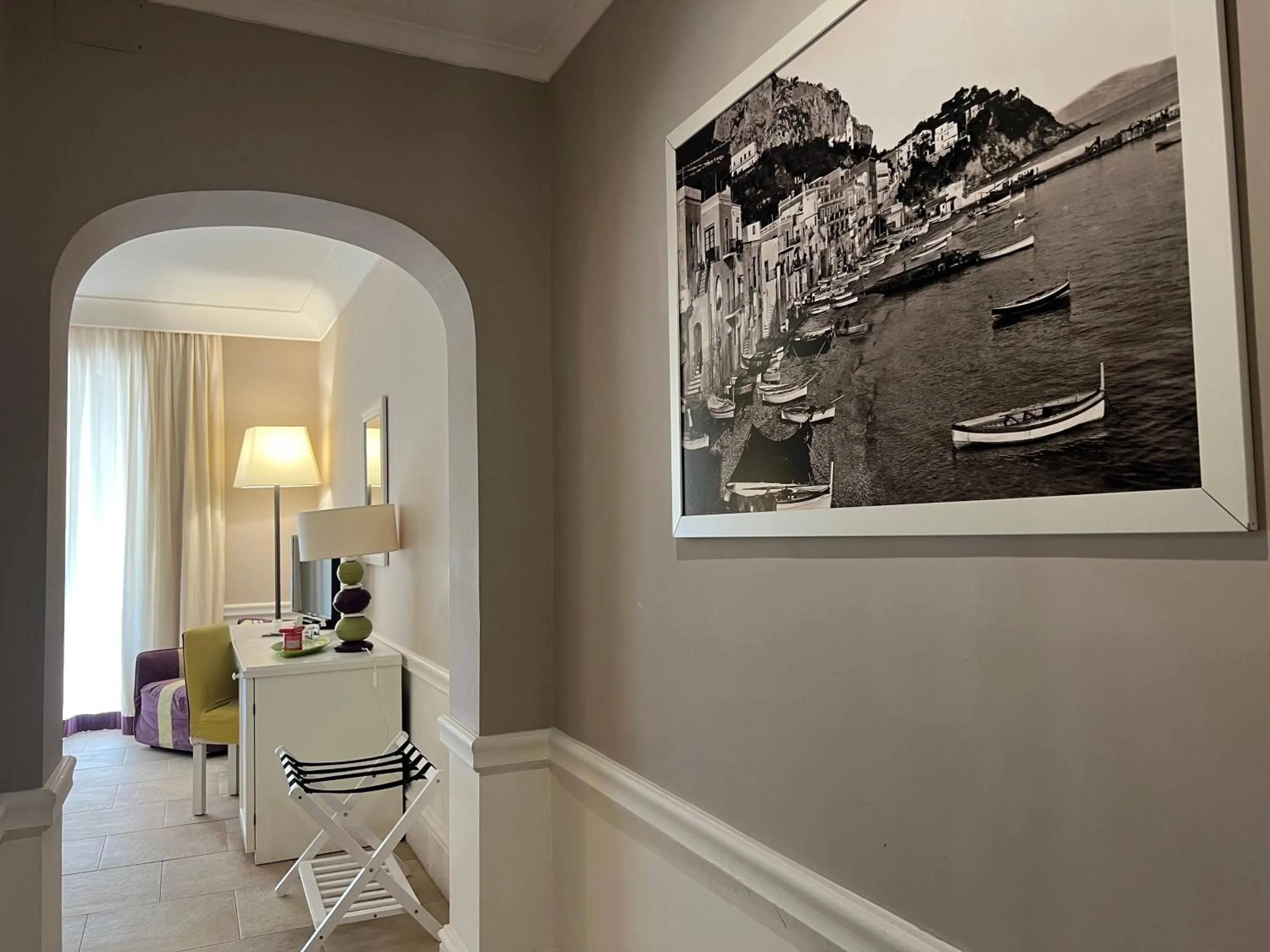 Decorative detail in Hotel Della Piccola Marina