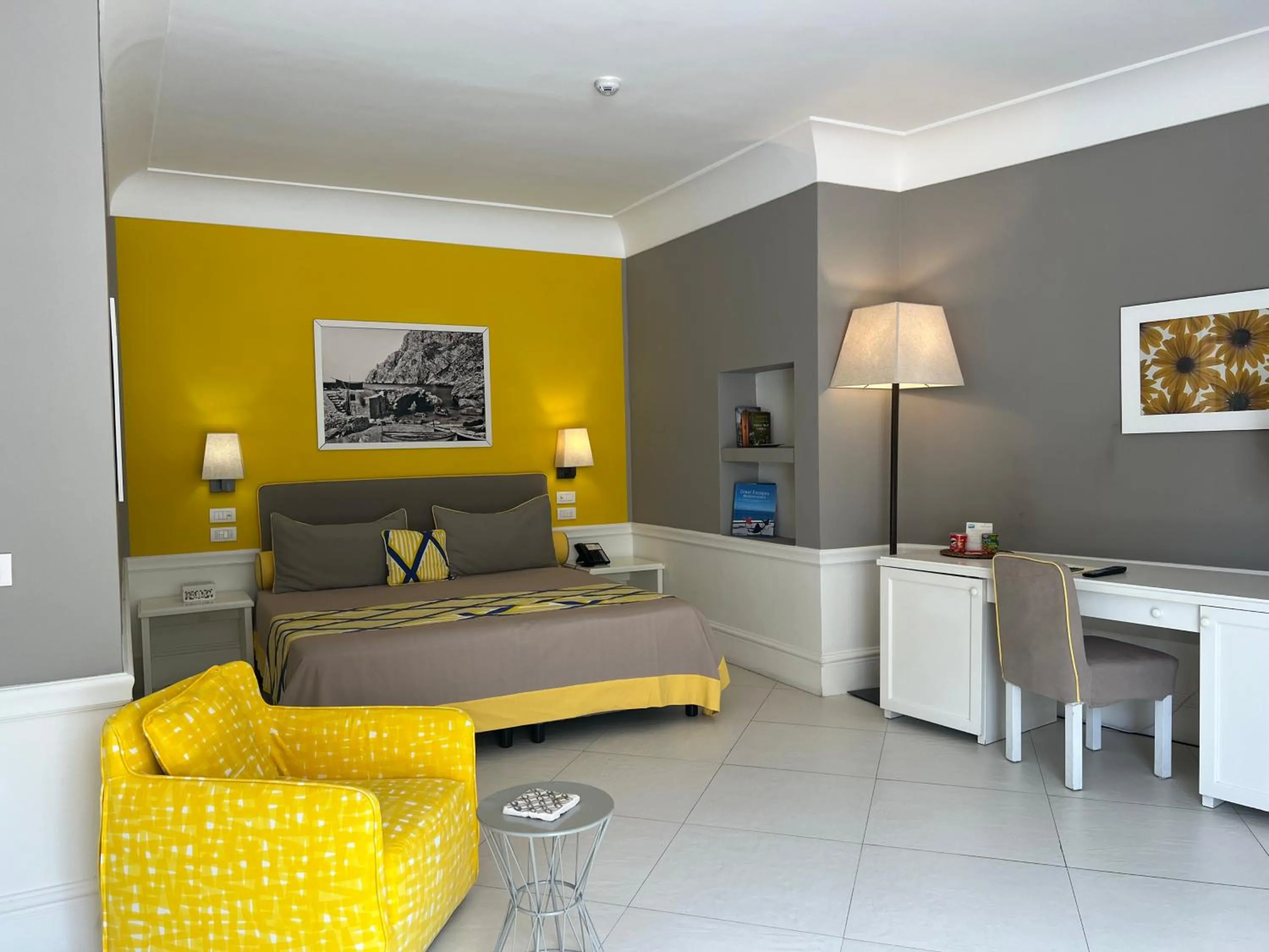 Photo of the whole room in Hotel Della Piccola Marina