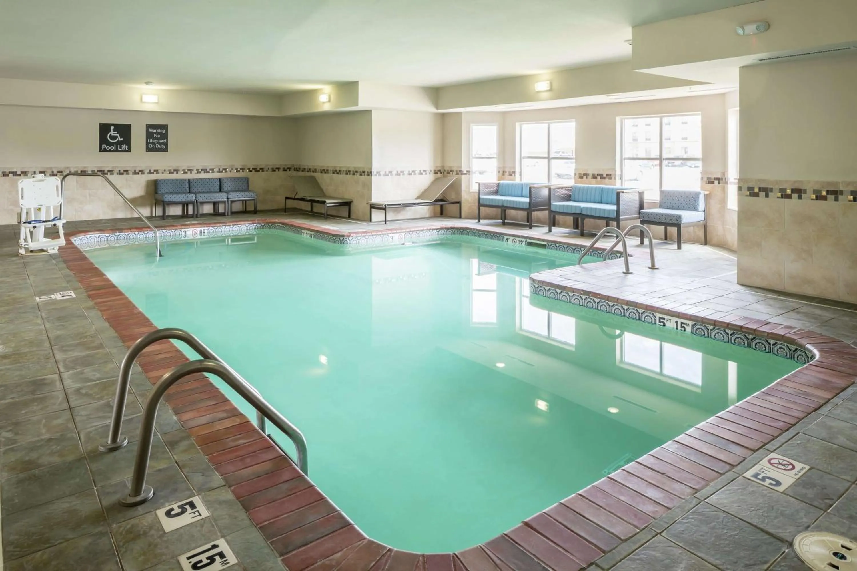 Pool view in Homewood Suites by Hilton Cedar Rapids-North