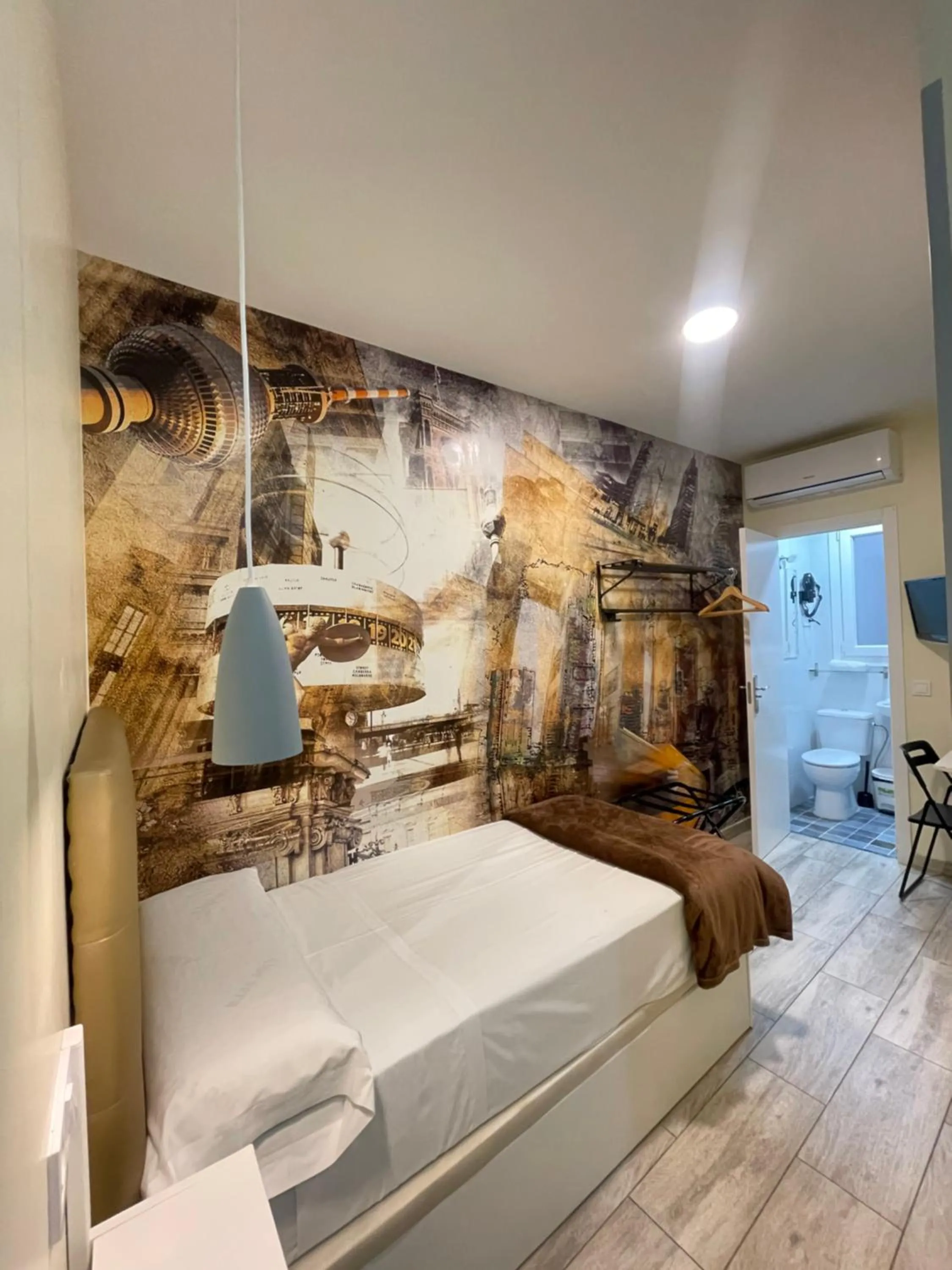 Single Room in Hostal Oliver