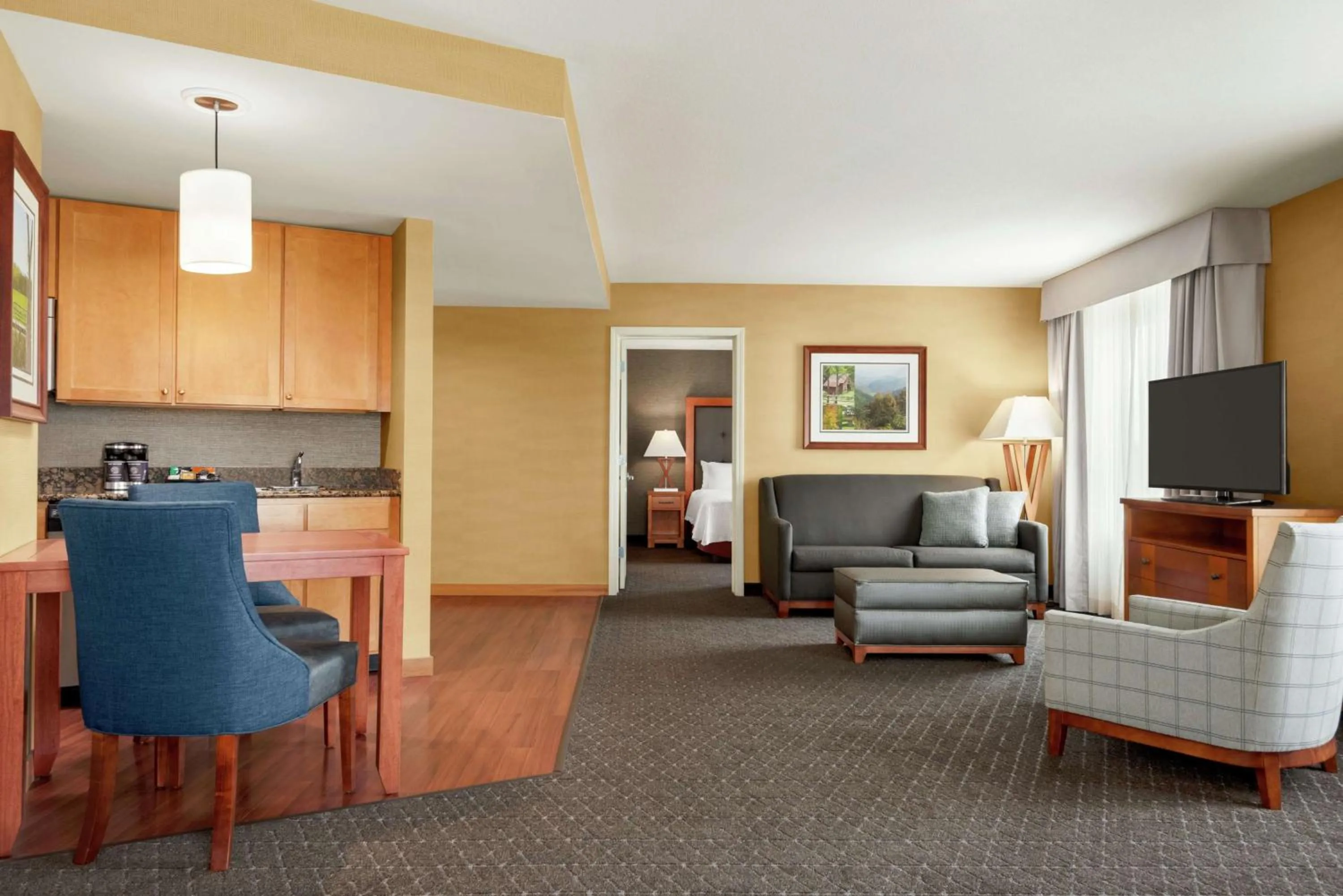 Bedroom in Homewood Suites by Hilton Allentown-West/Fogelsville