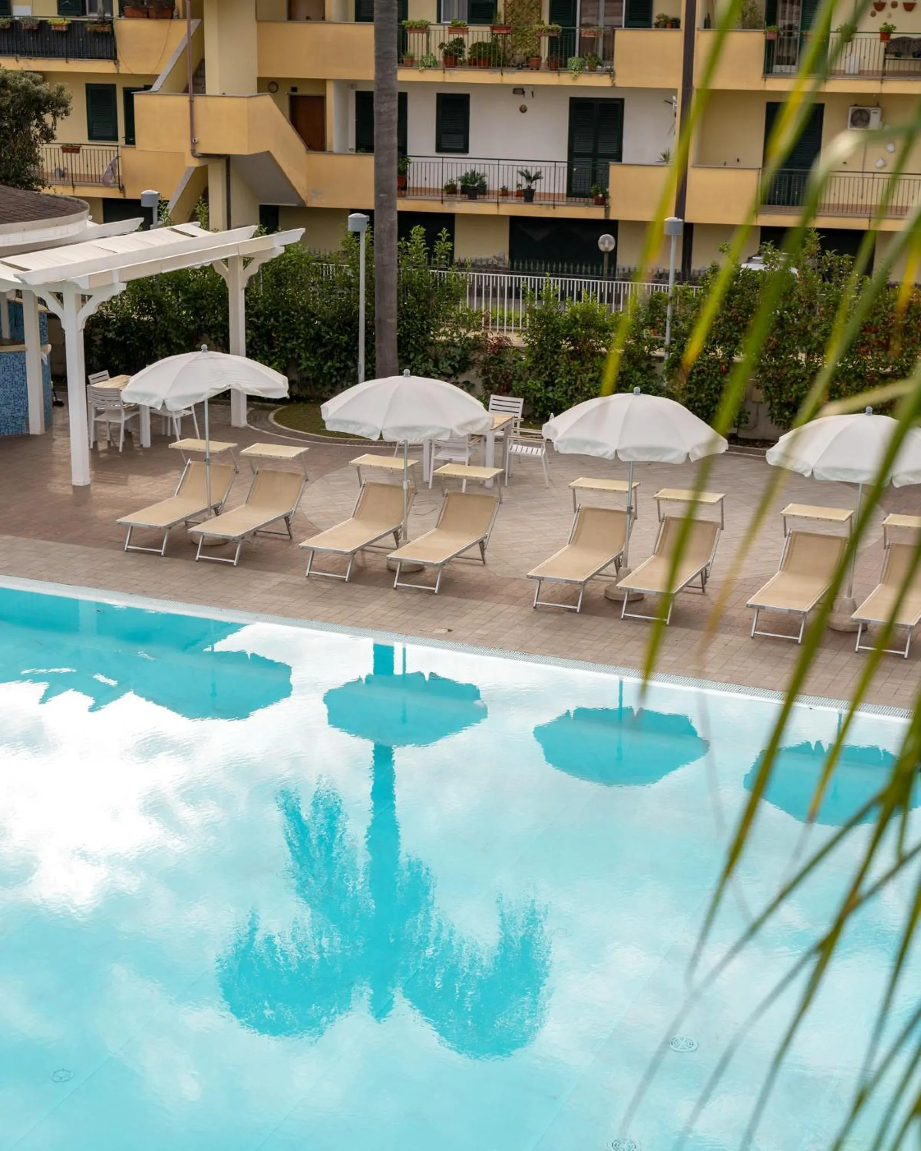 Swimming pool in Hotel Premiere