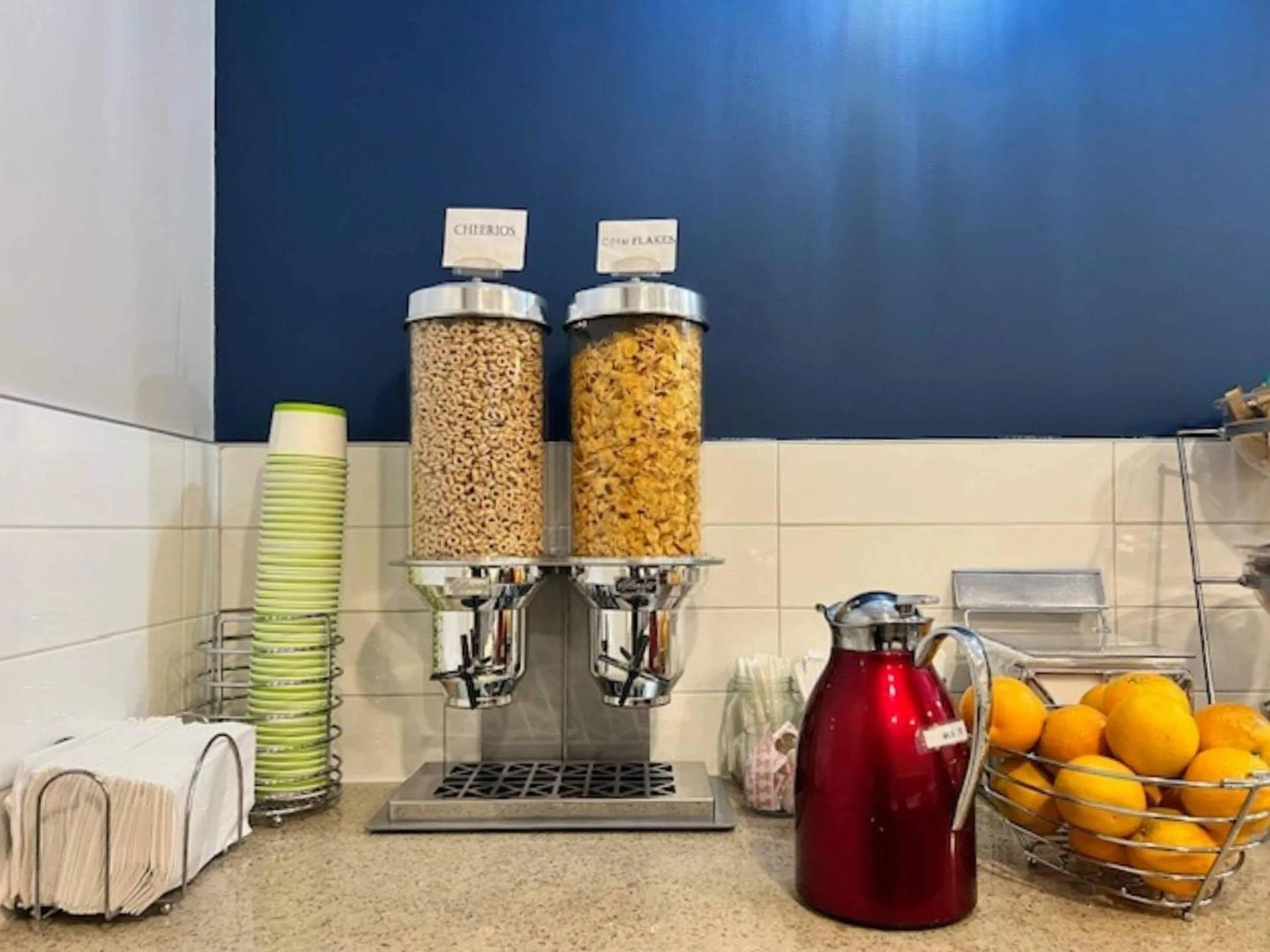 Breakfast in Econo Lodge Motel Village