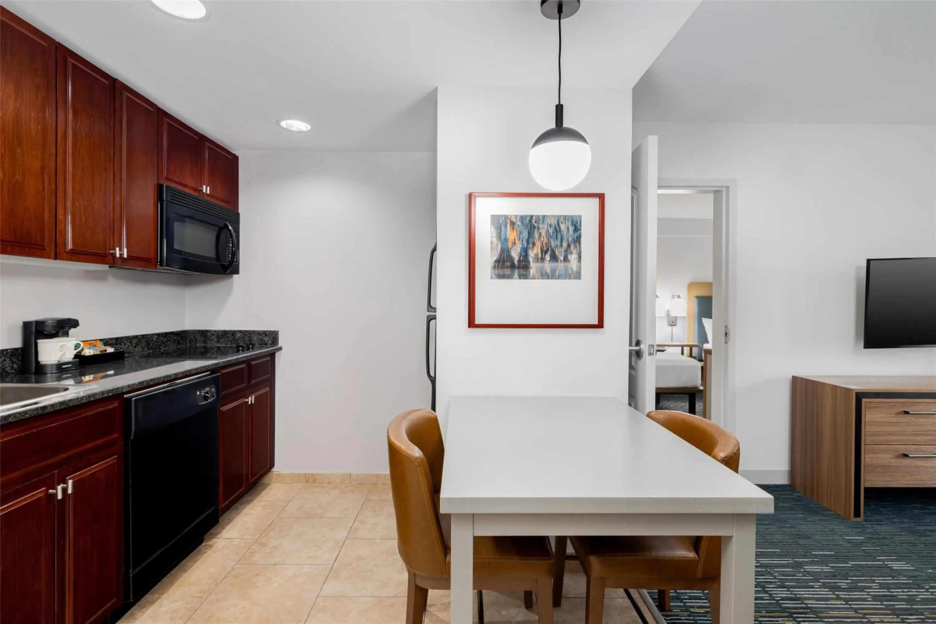 Kitchen or kitchenette in Homewood Suites by Hilton Slidell
