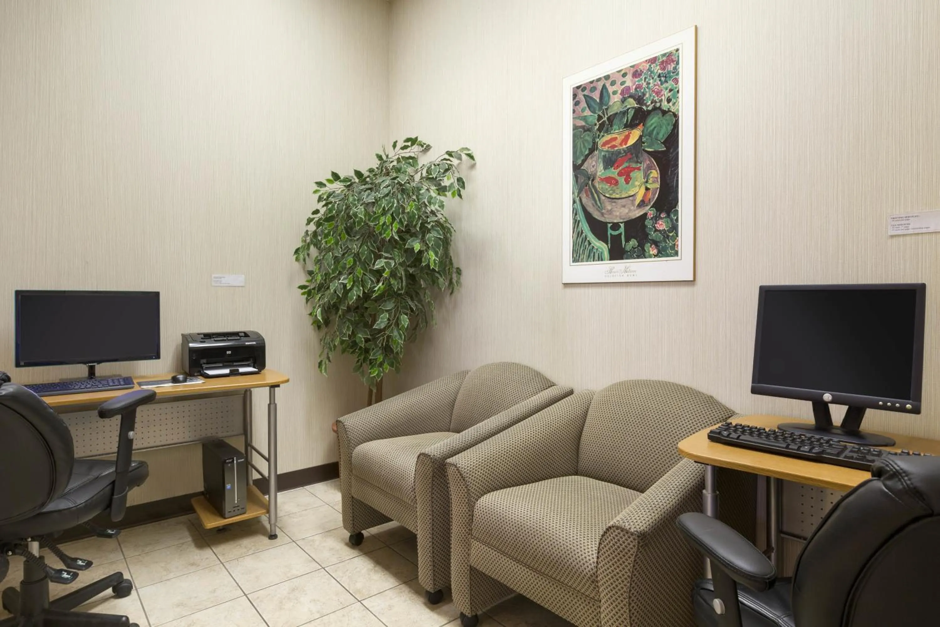 Business facilities in Days Inn by Wyndham Calgary South