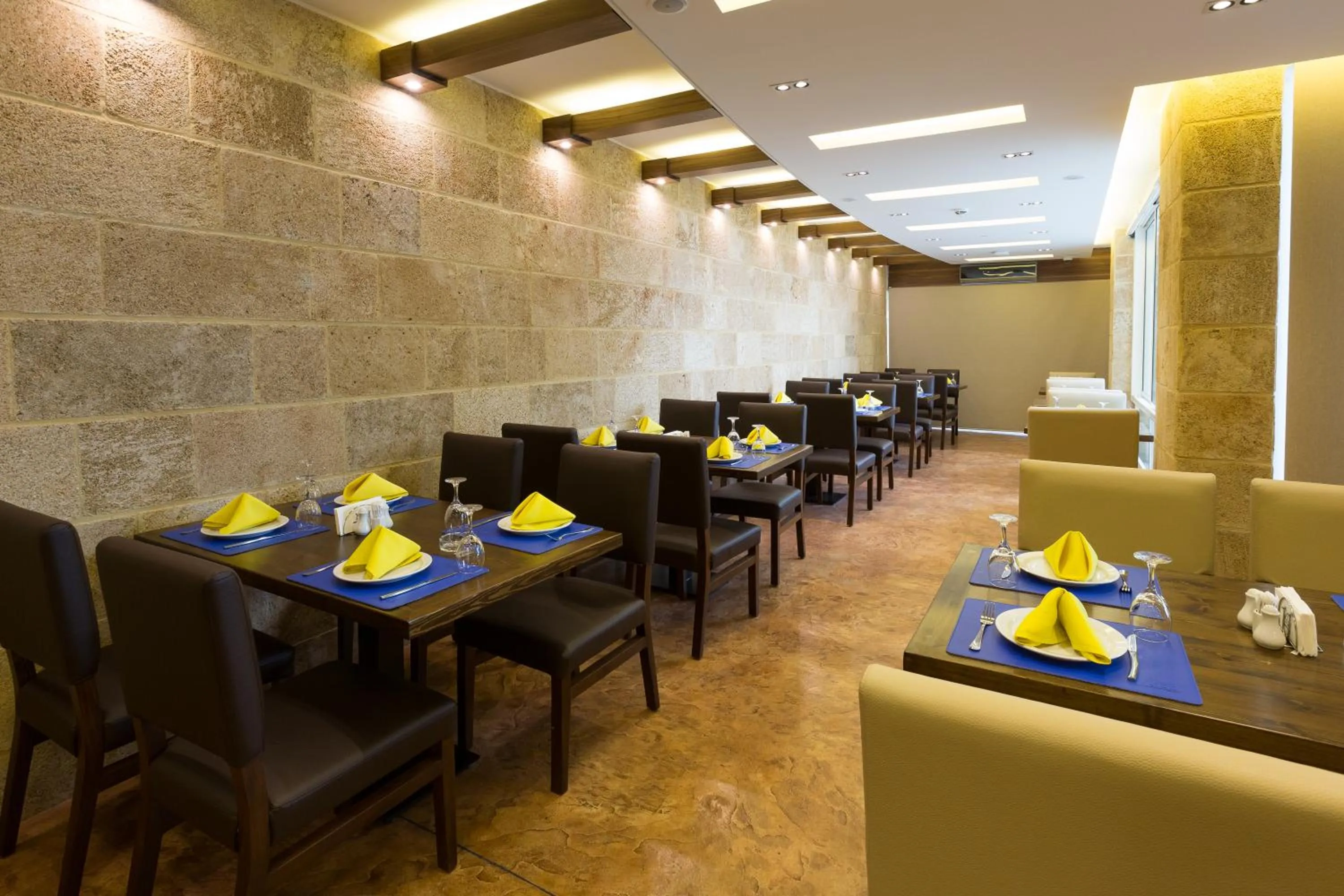 Restaurant/places to eat in Ibiza Hotel