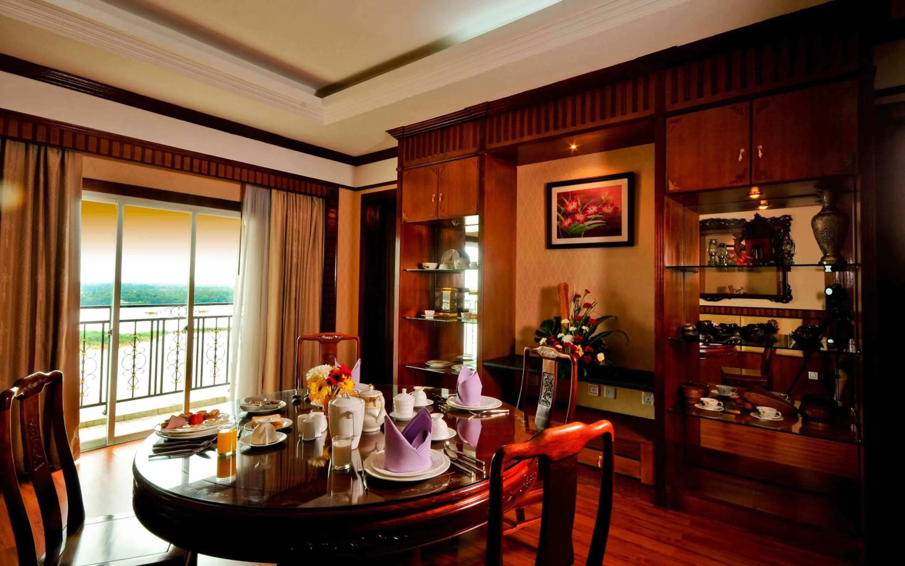 Dining area in Don Chan Palace Hotel & Convention