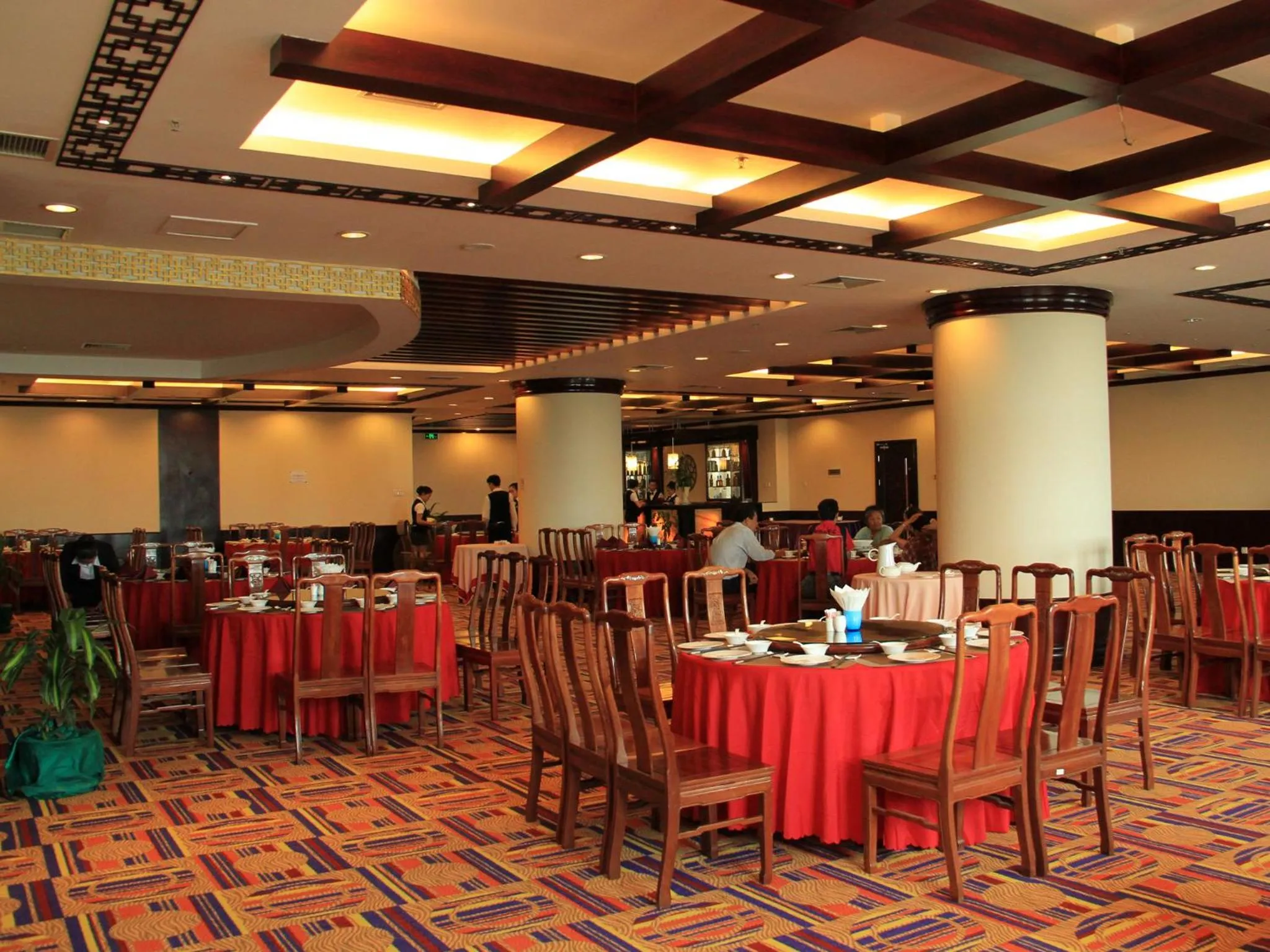 Restaurant/places to eat in Don Chan Palace Hotel & Convention