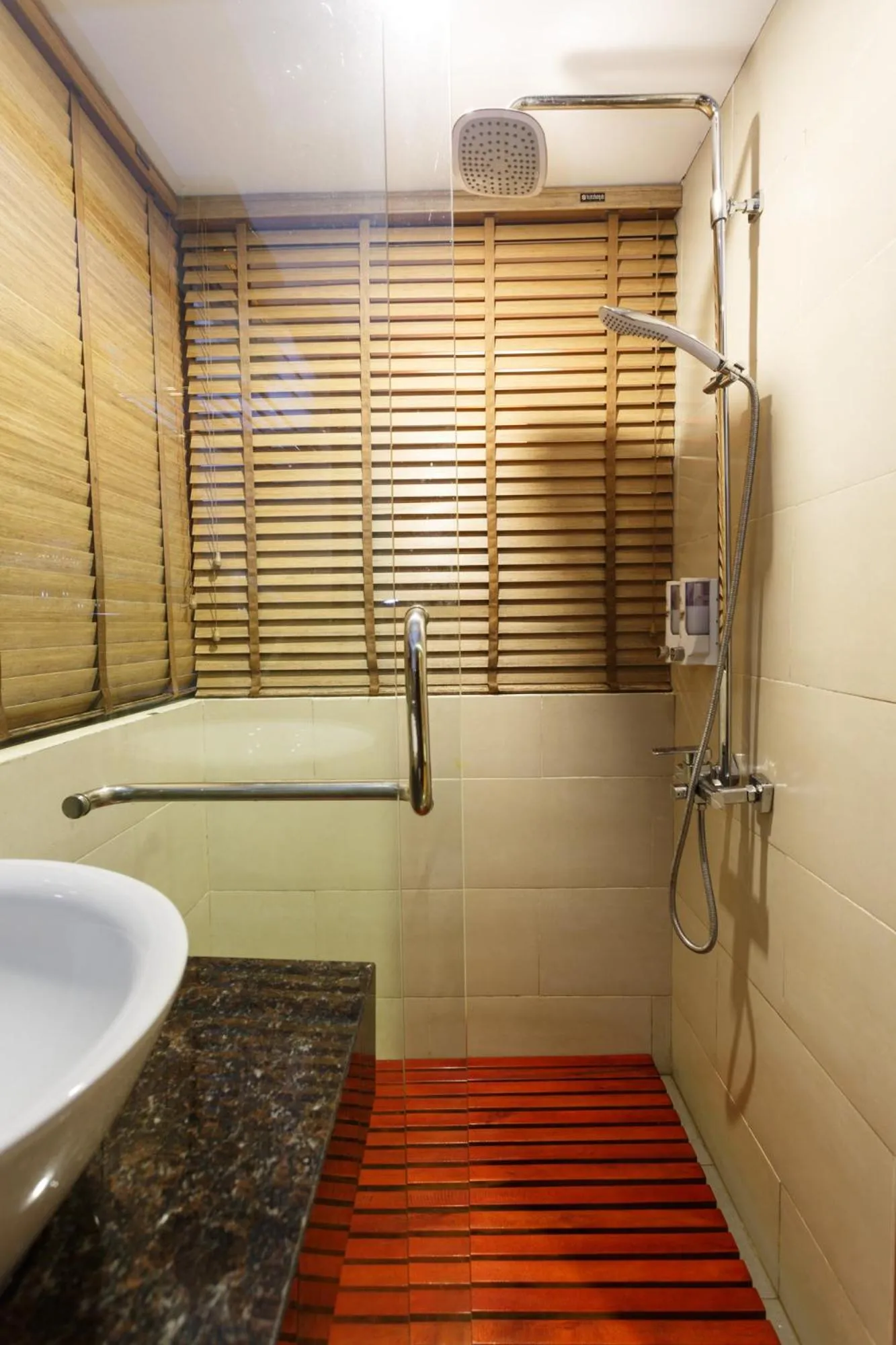 Toilet in Anise Sapa Hotel