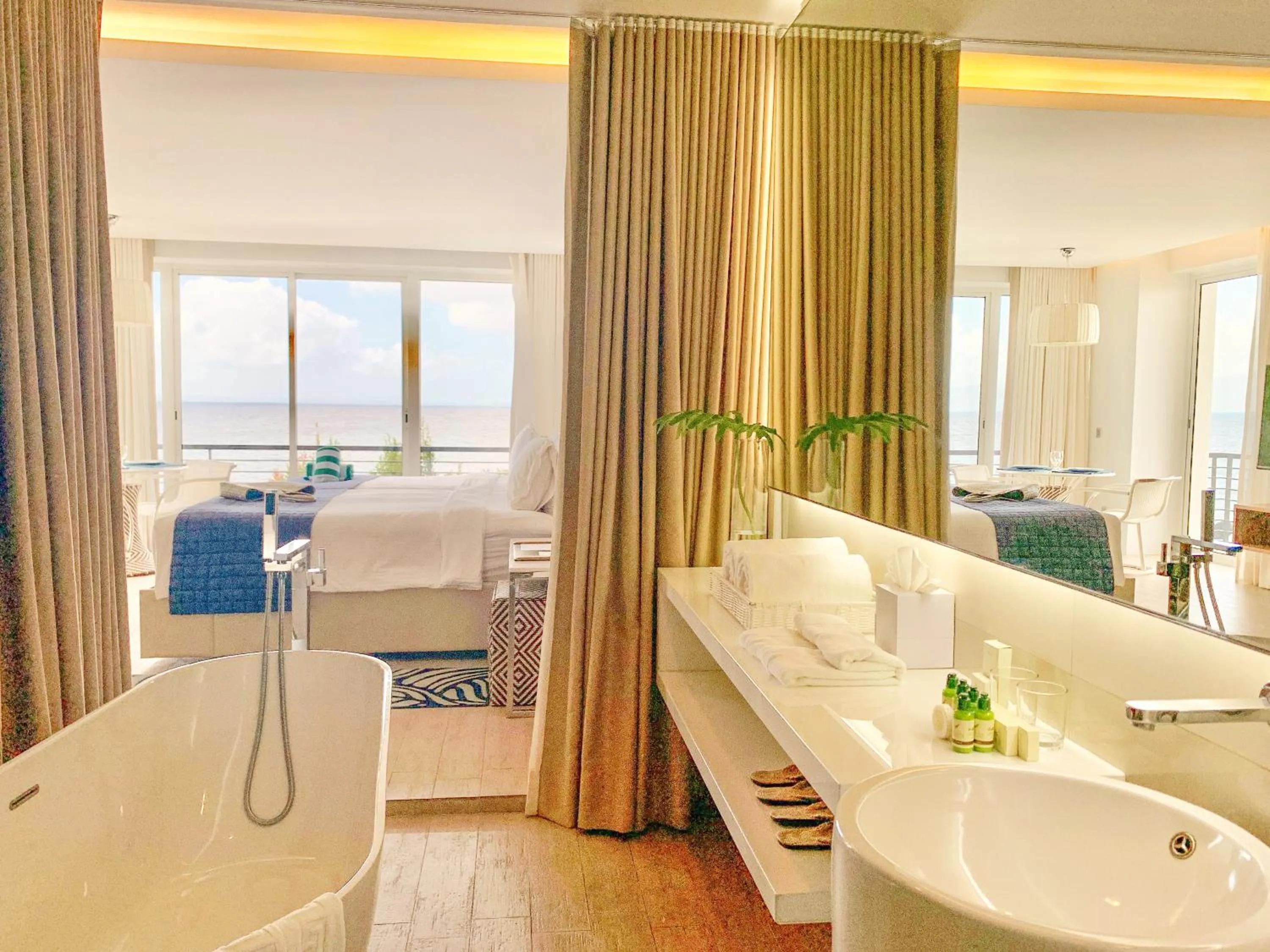 Bathroom in Misibis Bay