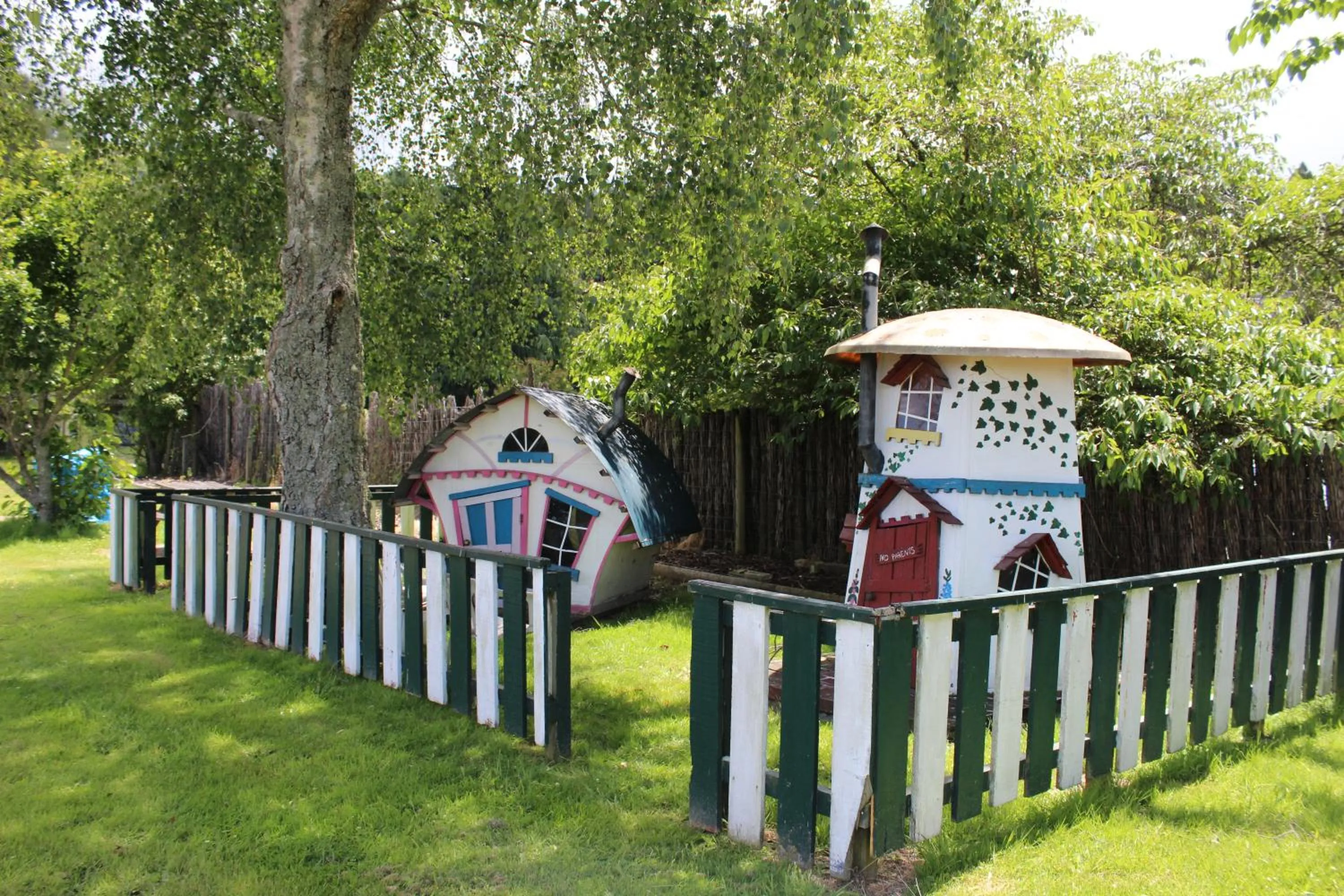 Property building in Fairy Springs Motel