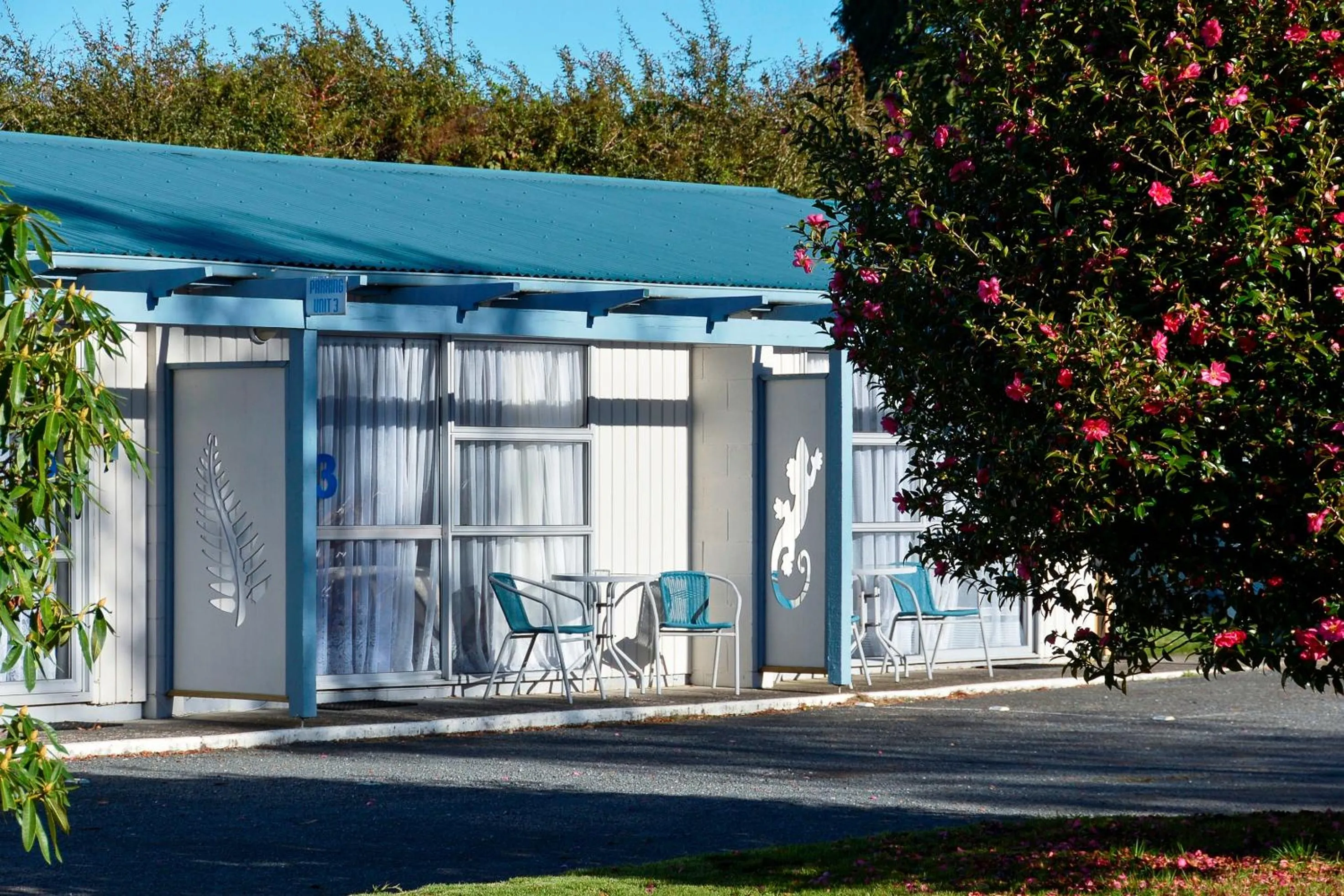 Property building in Fairy Springs Motel