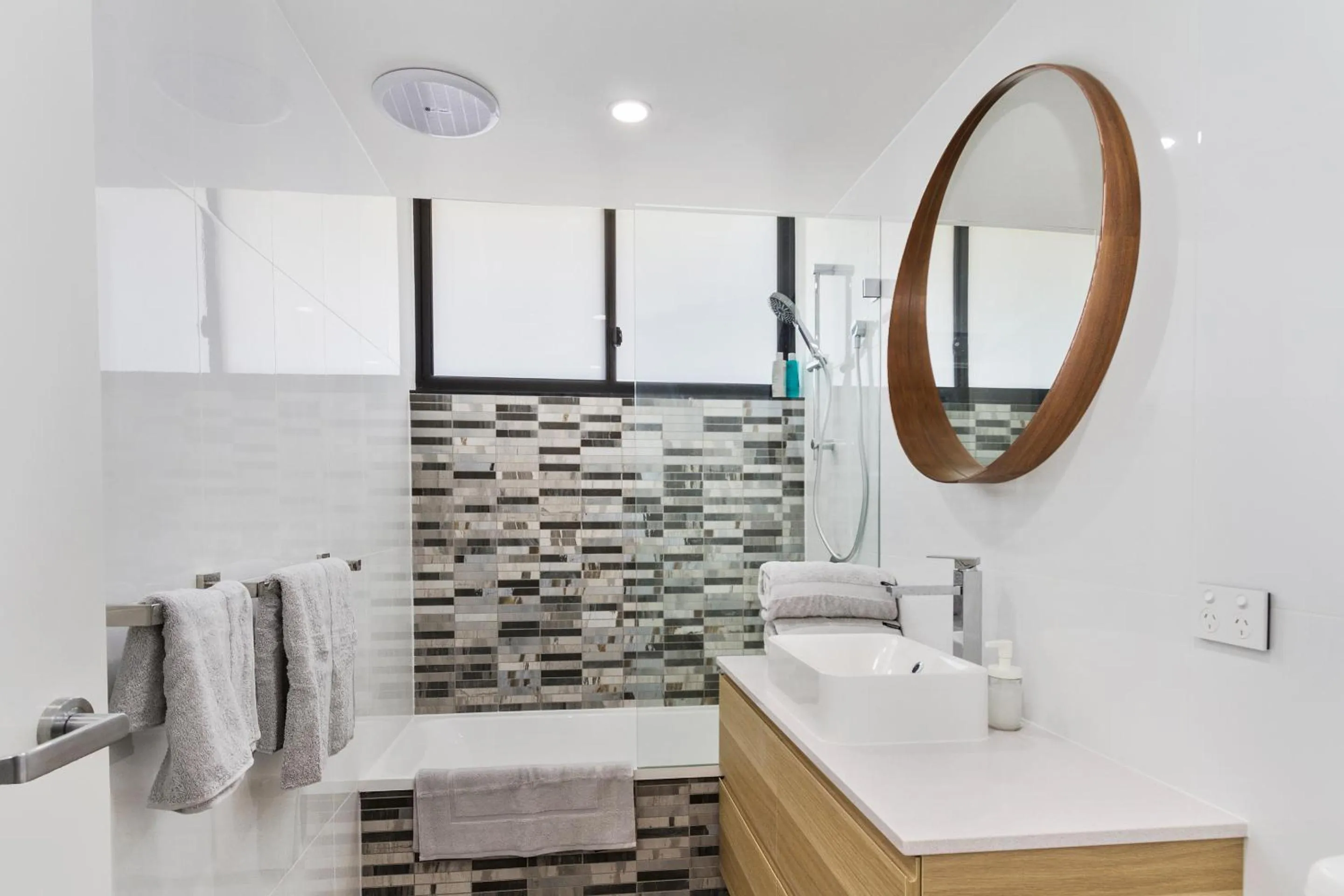 Bathroom in Capricorn One Beachside Holiday Apartments - Official