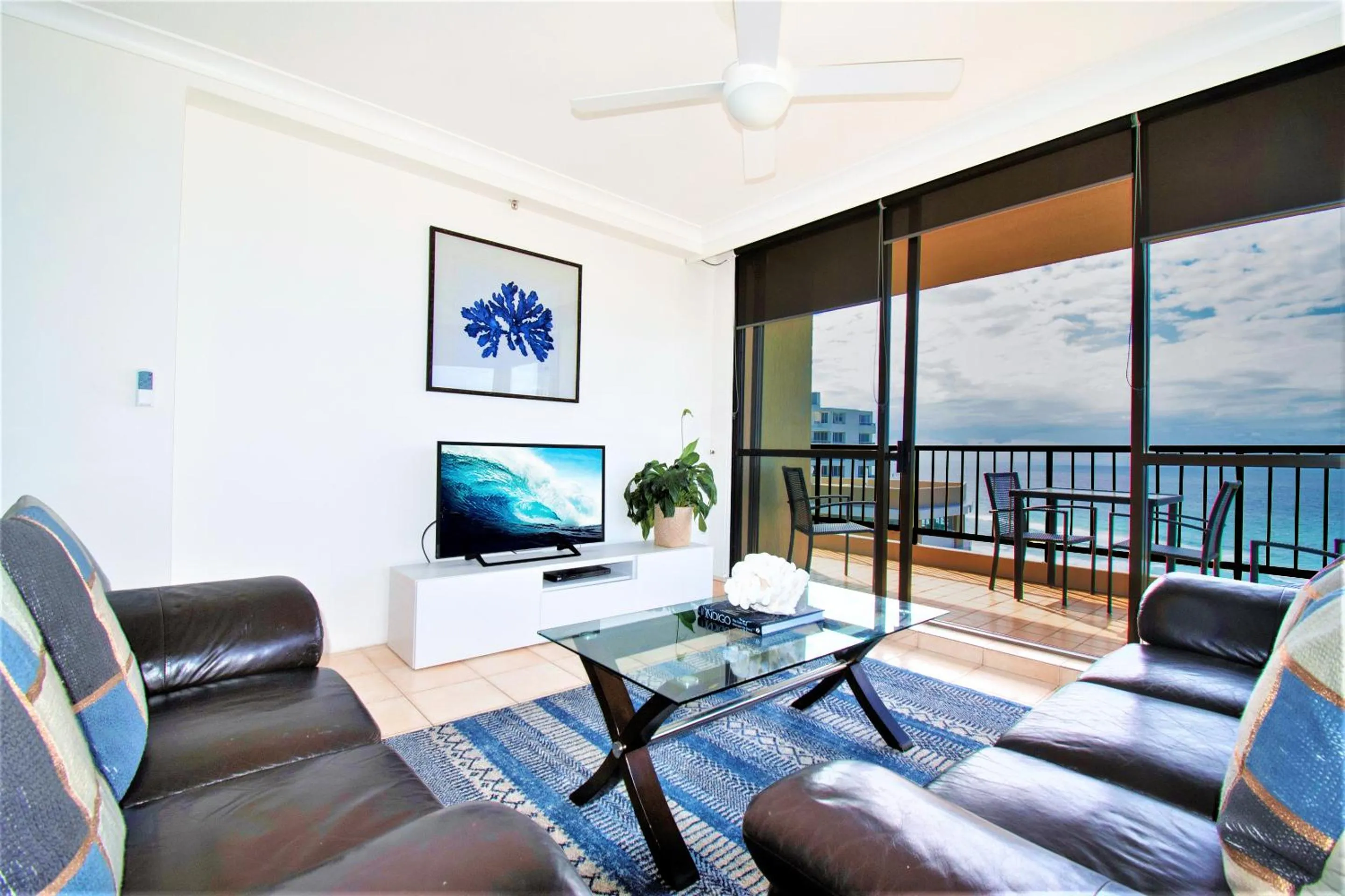 Capricorn One Beachside Holiday Apartments - Official