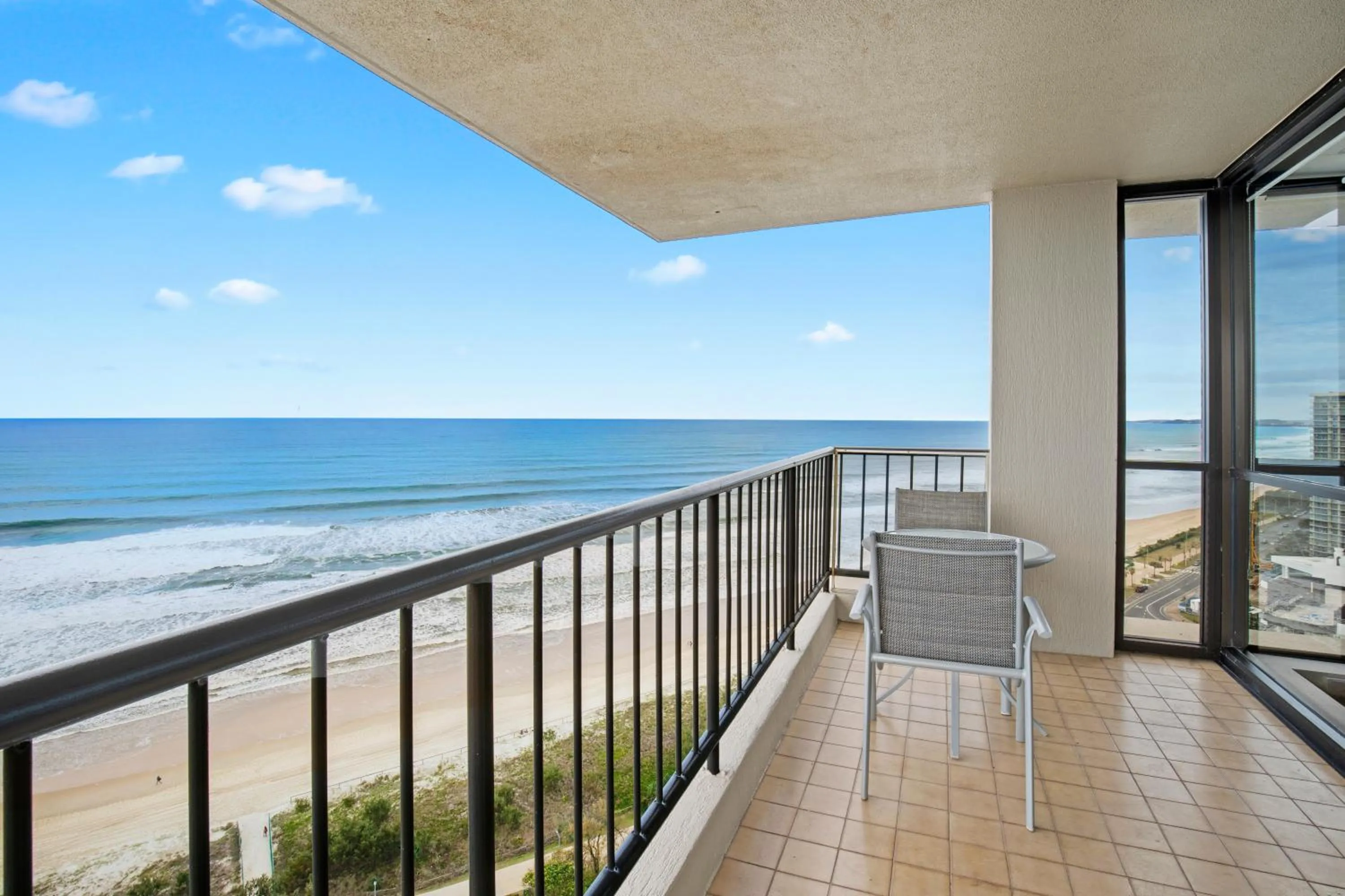 Capricorn One Beachside Holiday Apartments - Official