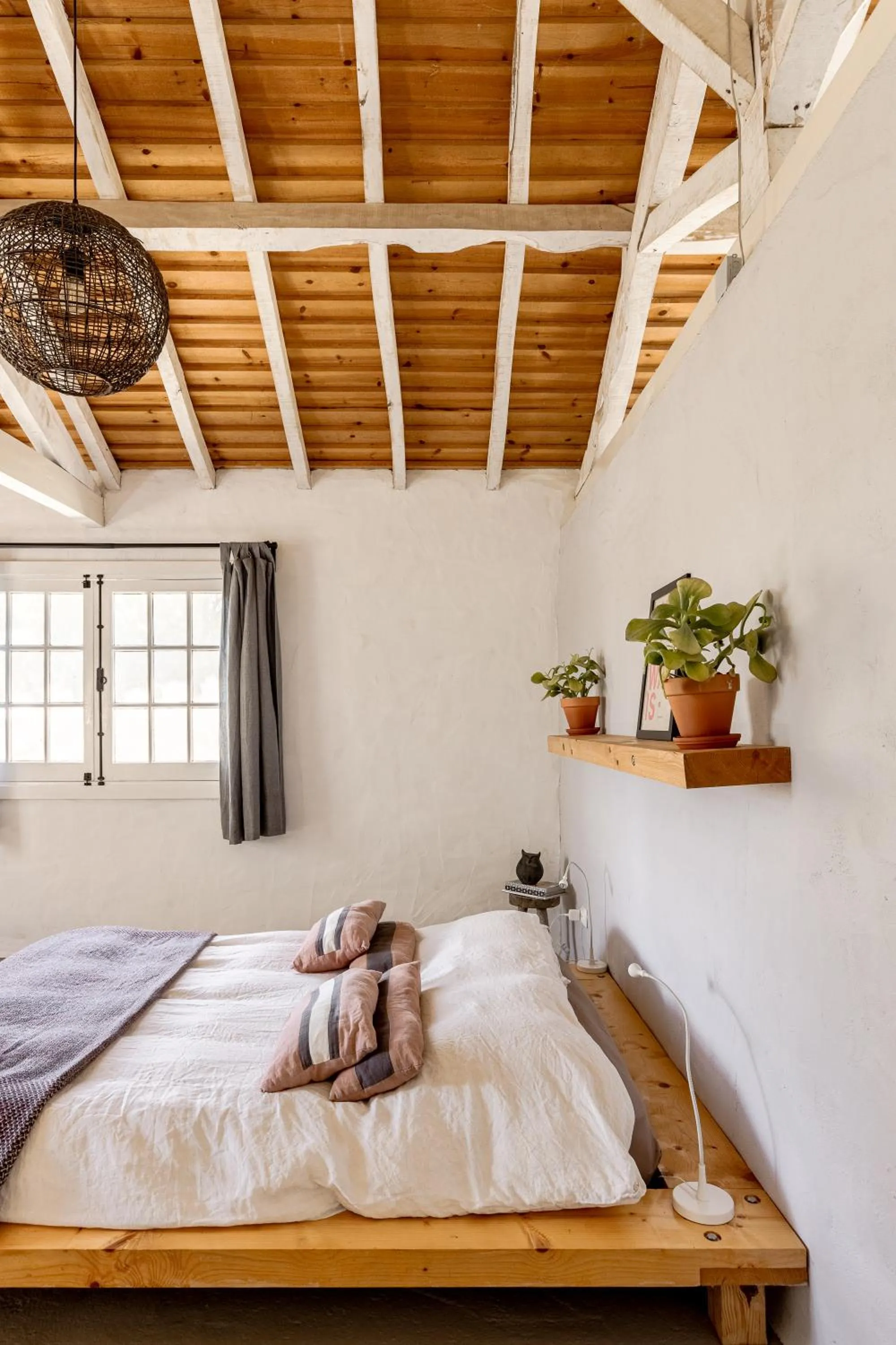 Bed in Dominio Vale Flores