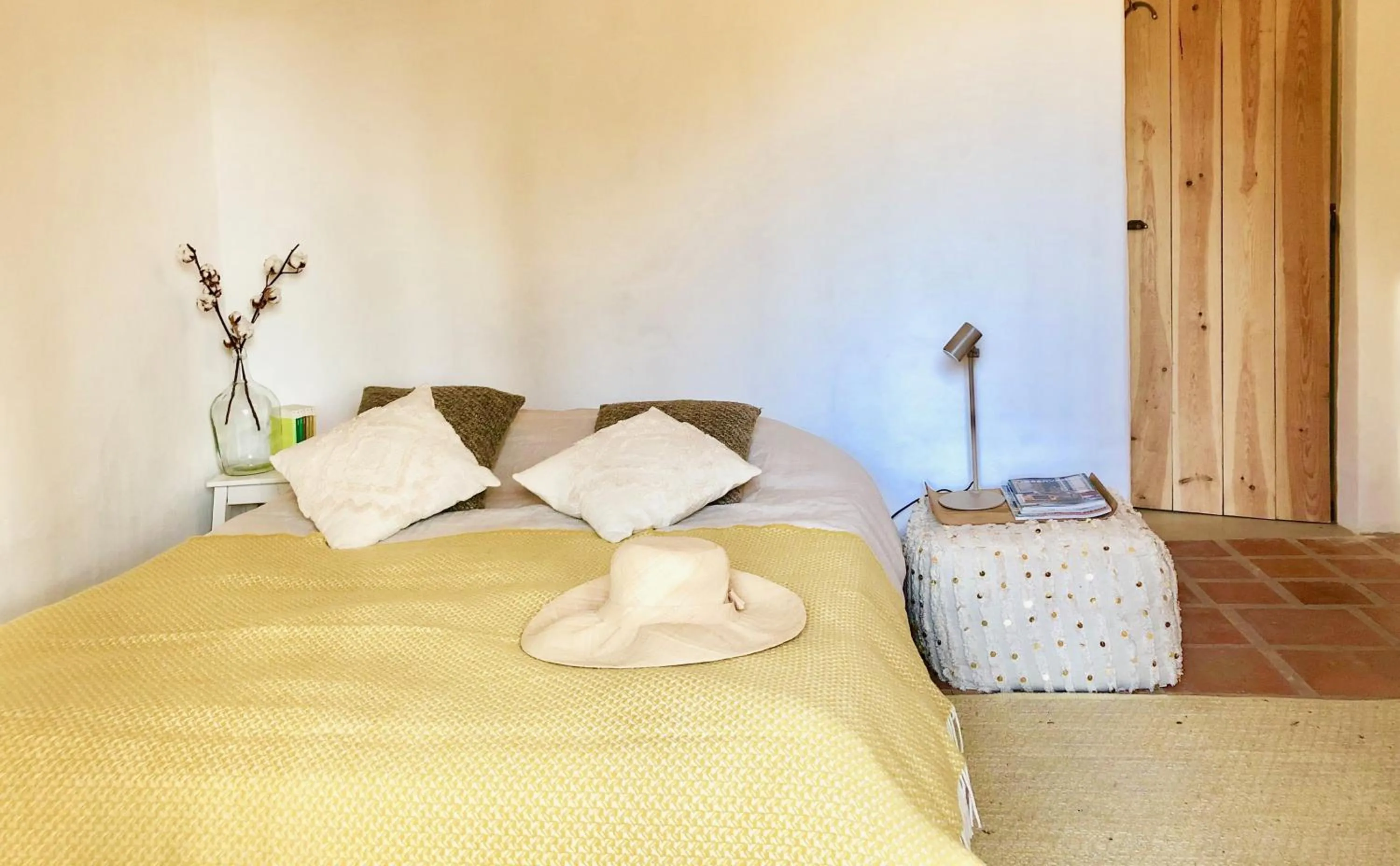 Bed in Dominio Vale Flores