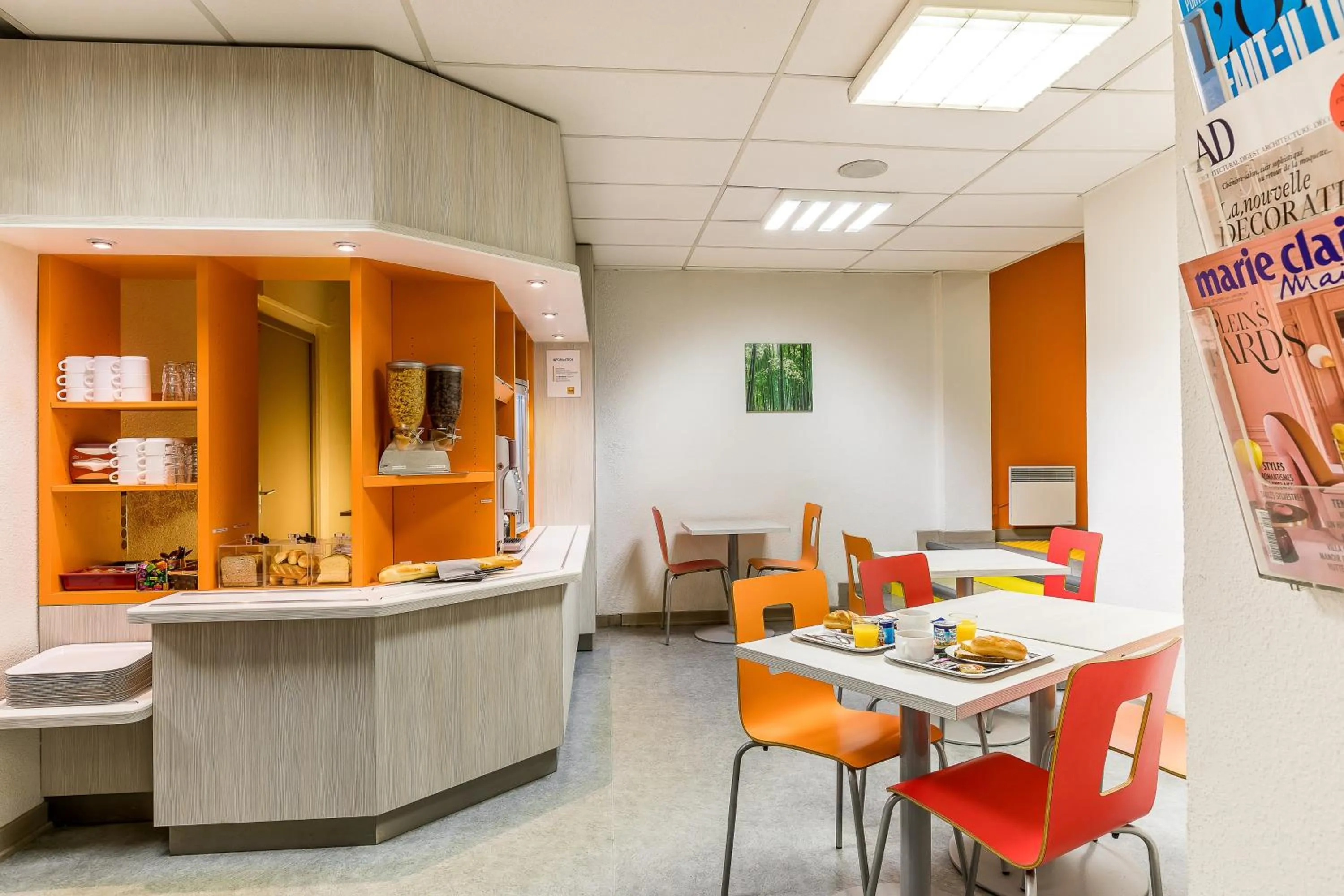 Food and drinks in Hôtel de L'UNIVERS LILLE