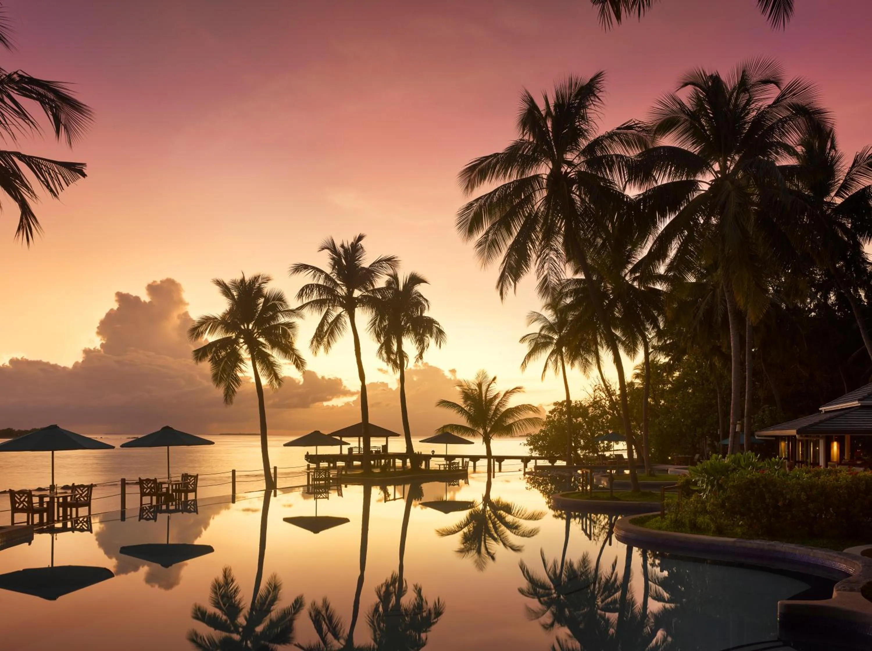 Swimming pool in Royal Island Resort Maldives