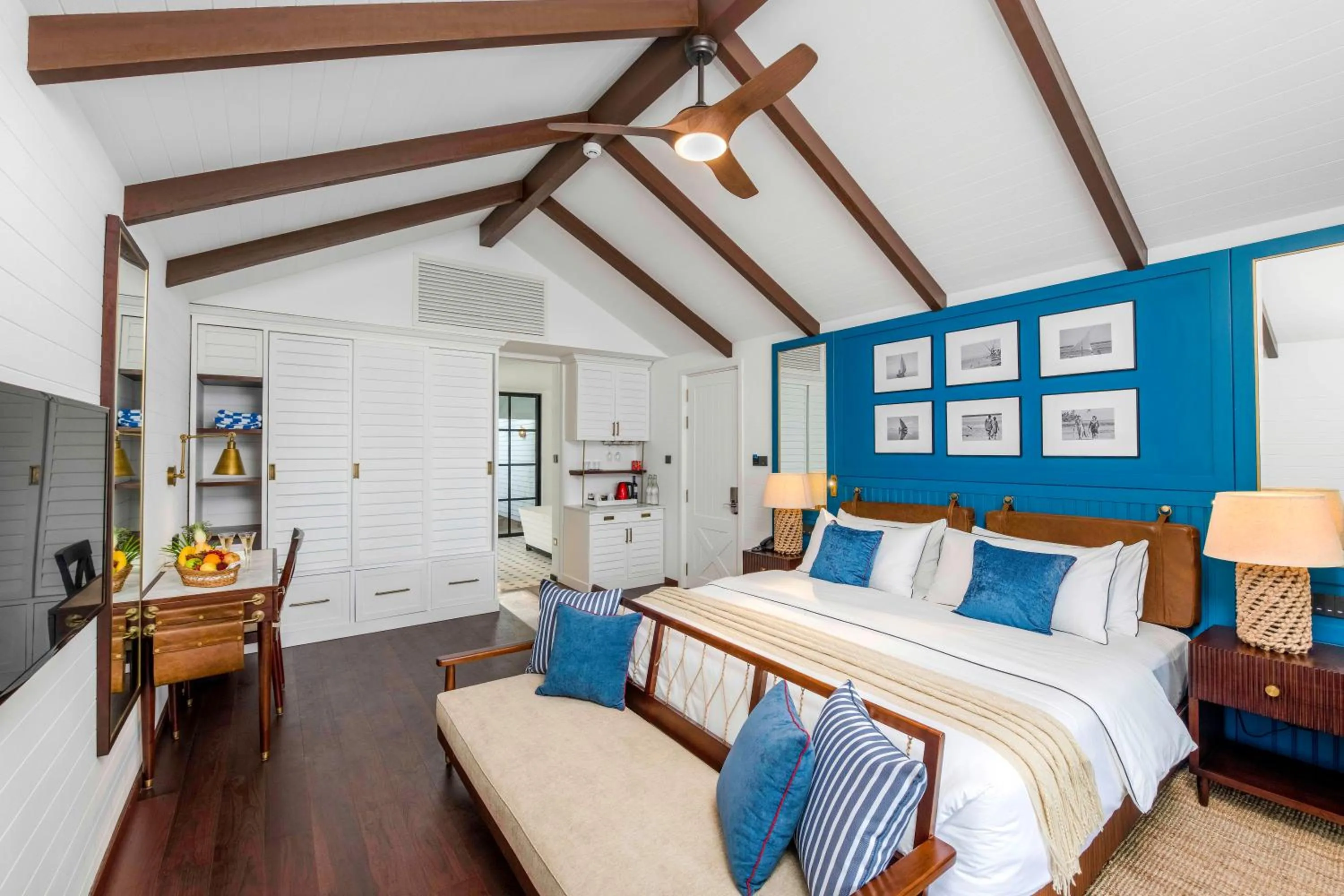 Bedroom, Bed in Villa Nautica Paradise Island Resort