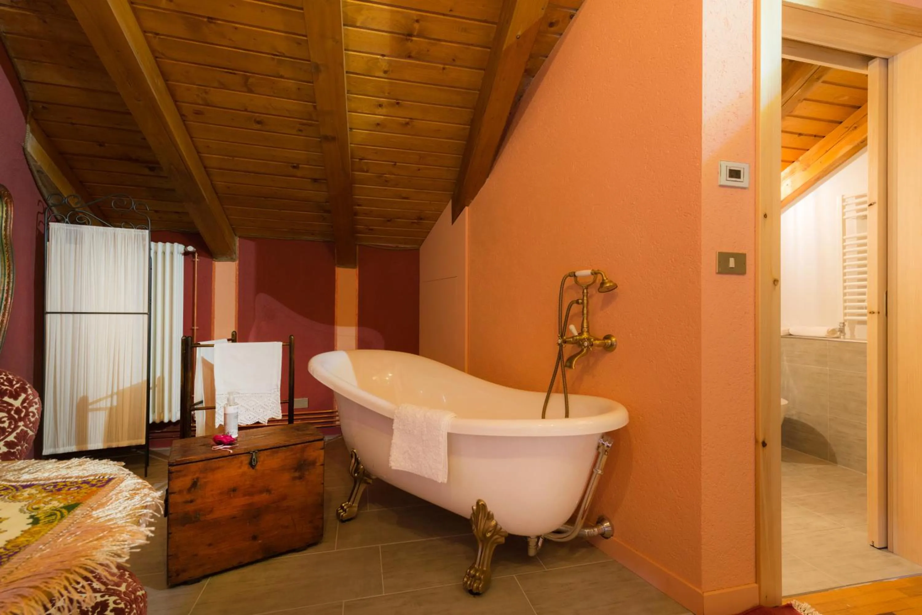 Bathroom in Quart de Lune