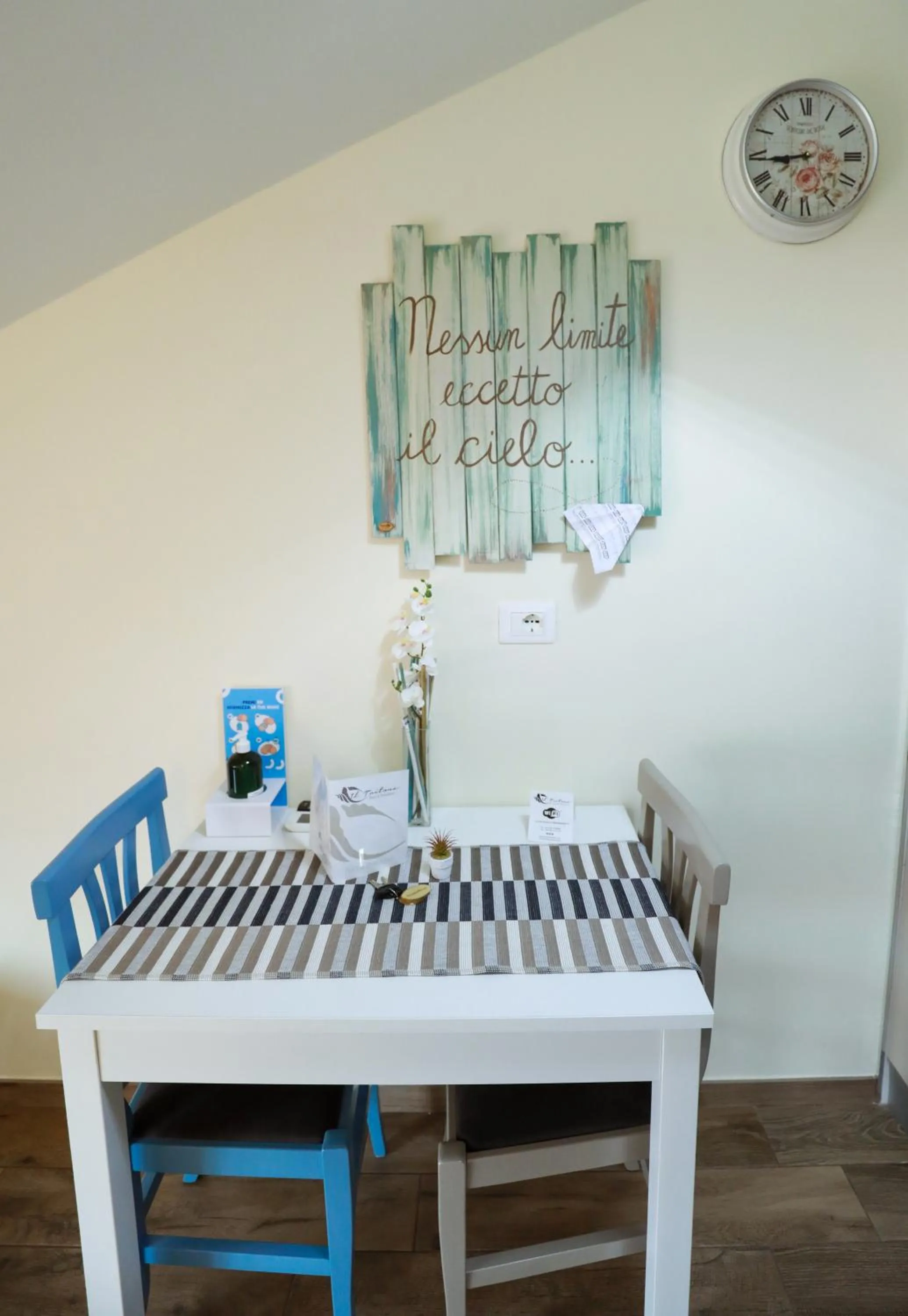 Dining area in B&B Il Tritone