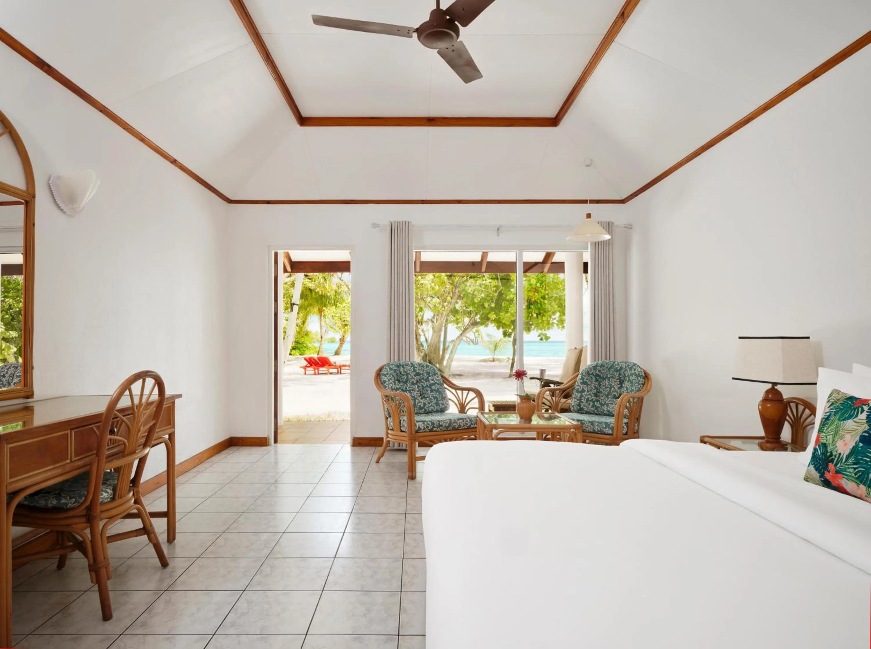 Bedroom, Bed in Villa Park Sun Island Resort