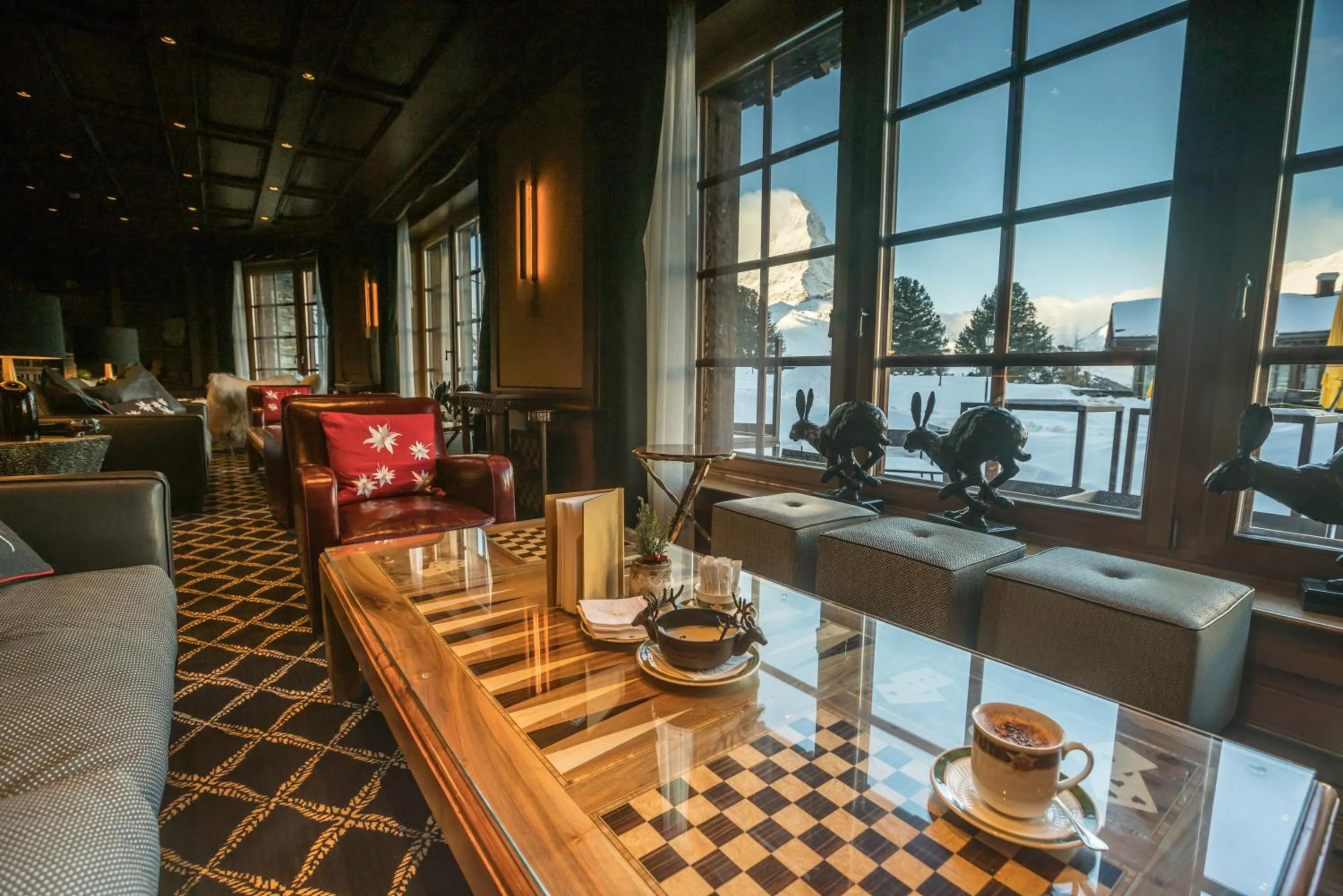 Lounge or bar in Riffelalp Resort 2222m Ski-in & Ski-out