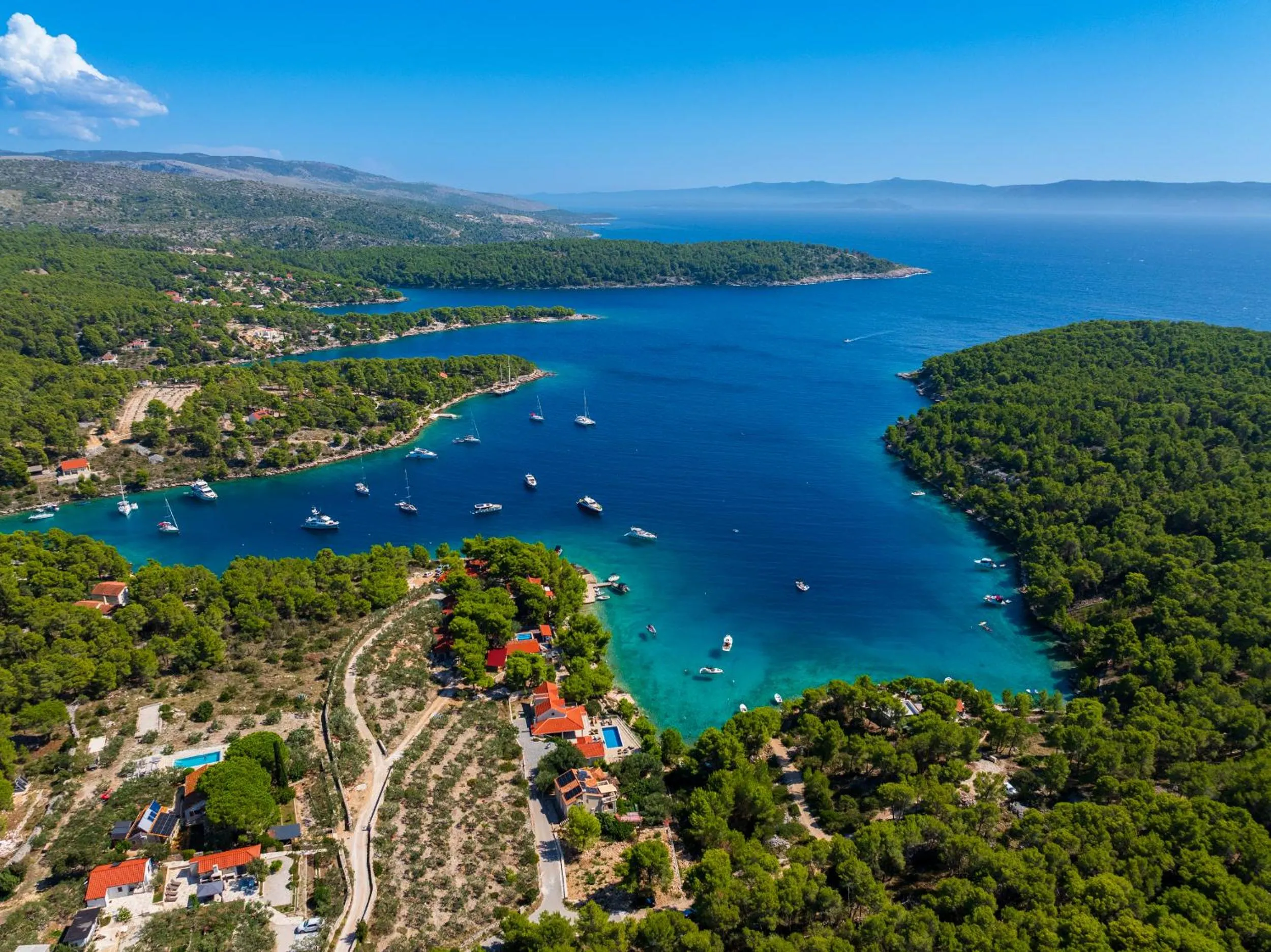 Luxury Villa Kate - in Lucice Bay with turquoise sea, Amazing Seaviews, and Heated Pool