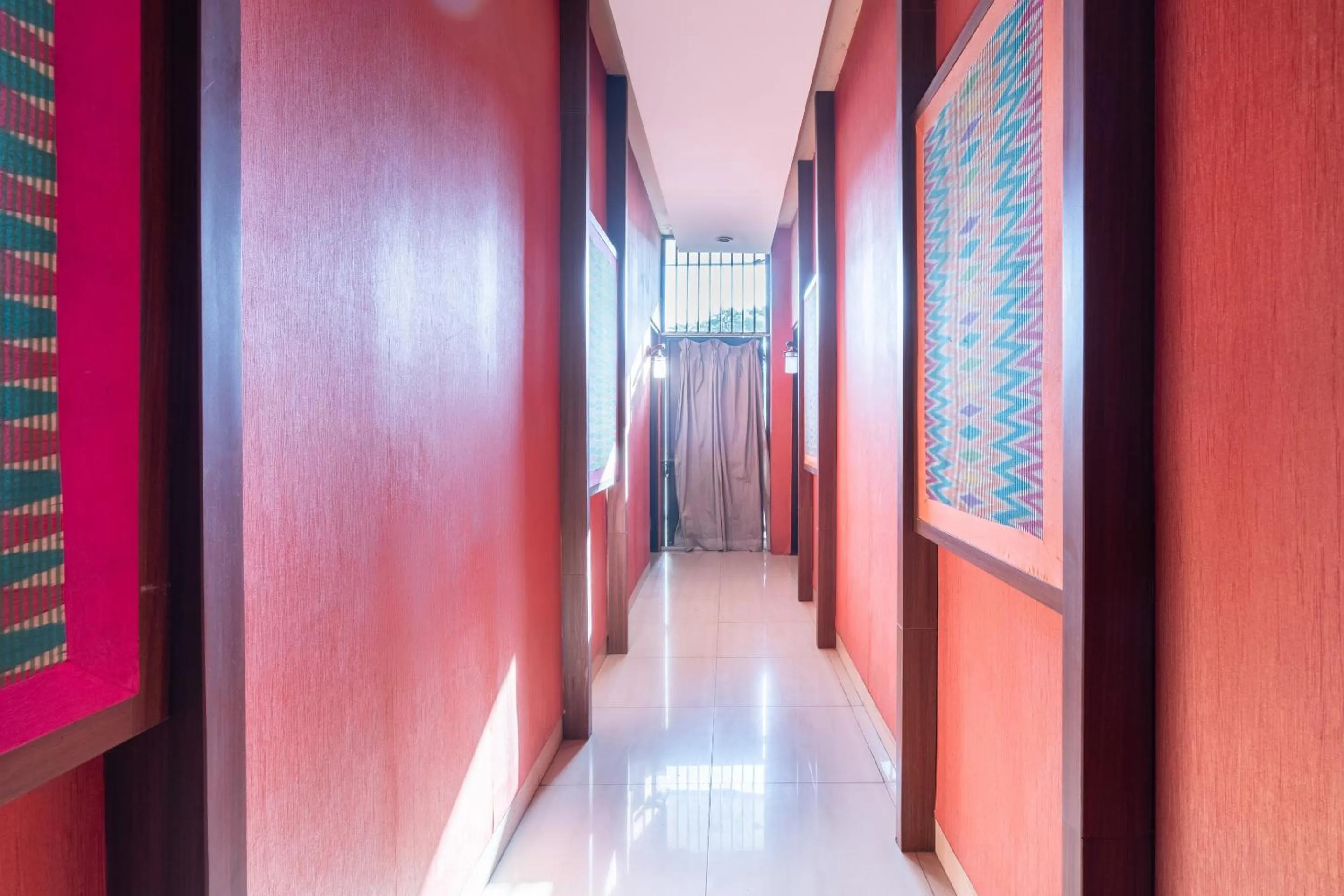 Lobby or reception in Flagship 91863 Metro House