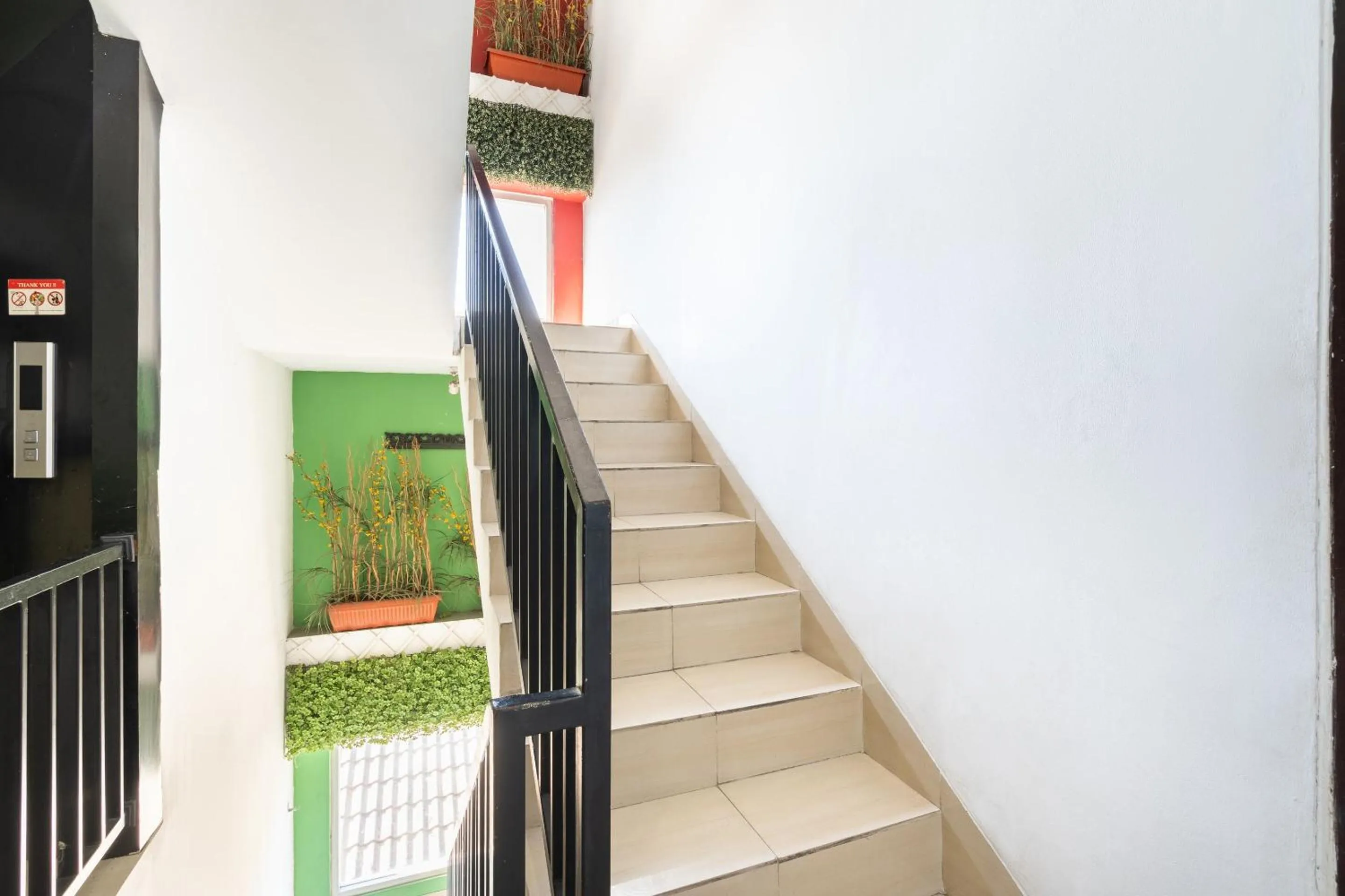 Lobby or reception in Flagship 91863 Metro House